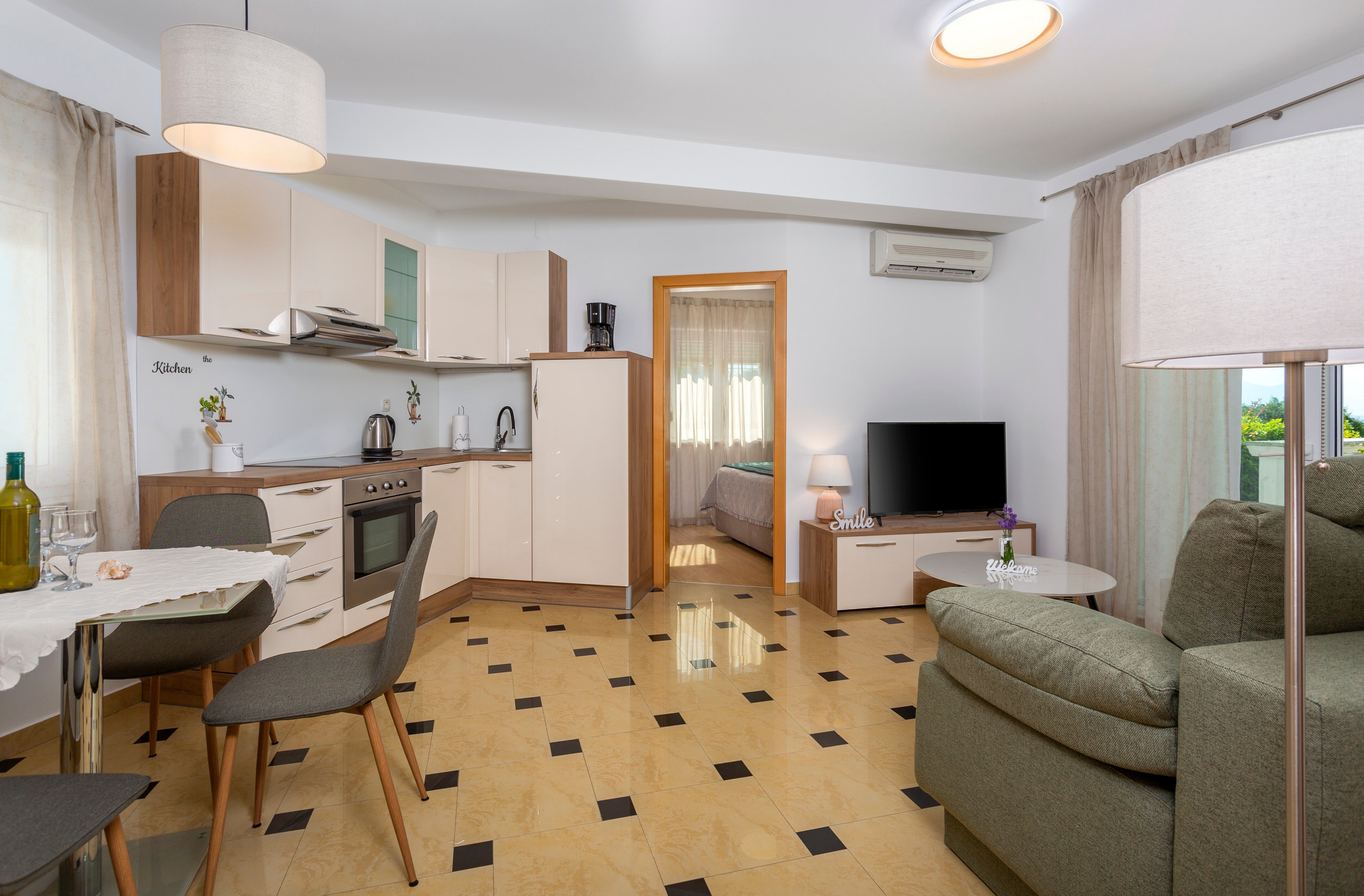 Two bedroom apartment with terrace and sea view Njivice (Krk) (A-5295-b) Two bedroom apartment with terrace and sea view Njivice (Krk) (A-5295-b)