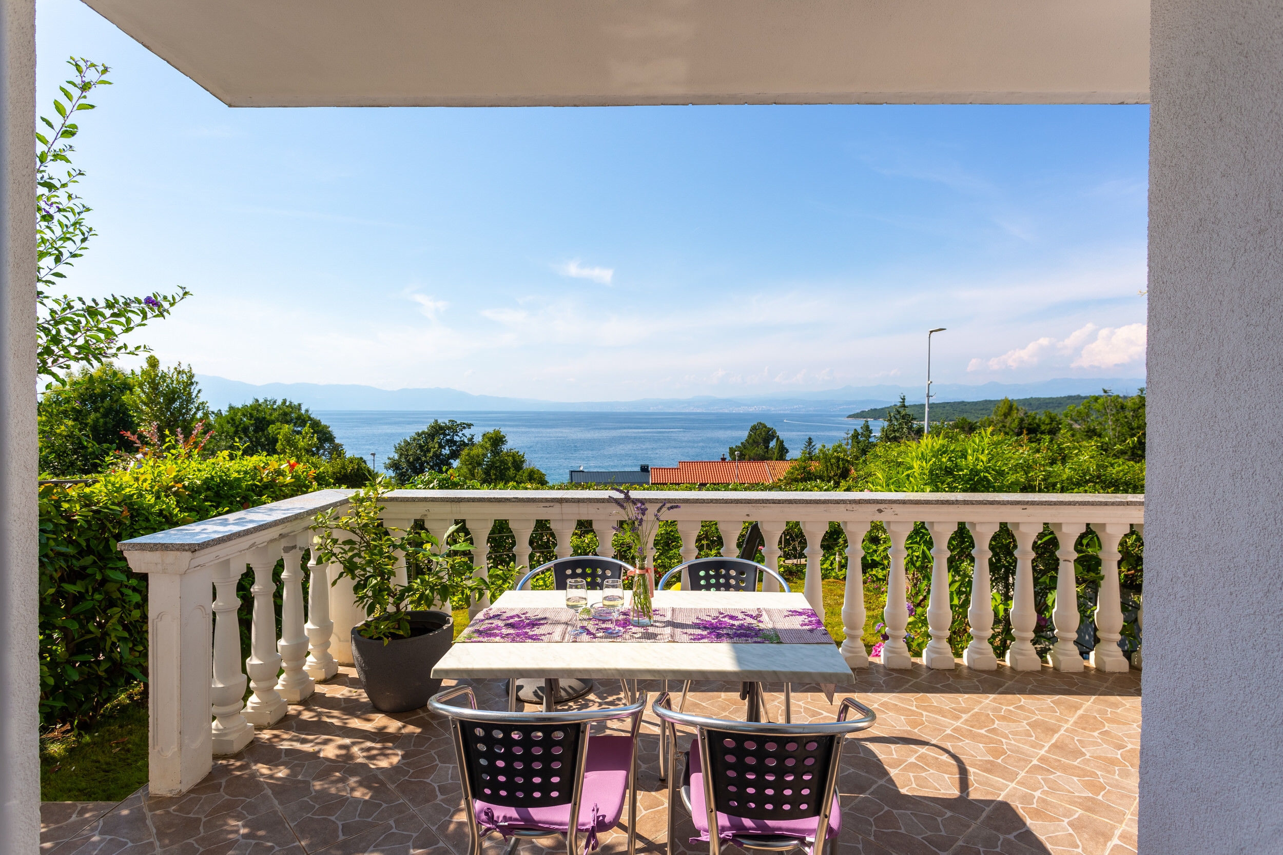 Two bedroom apartment with terrace and sea view Njivice, Krk  A-b