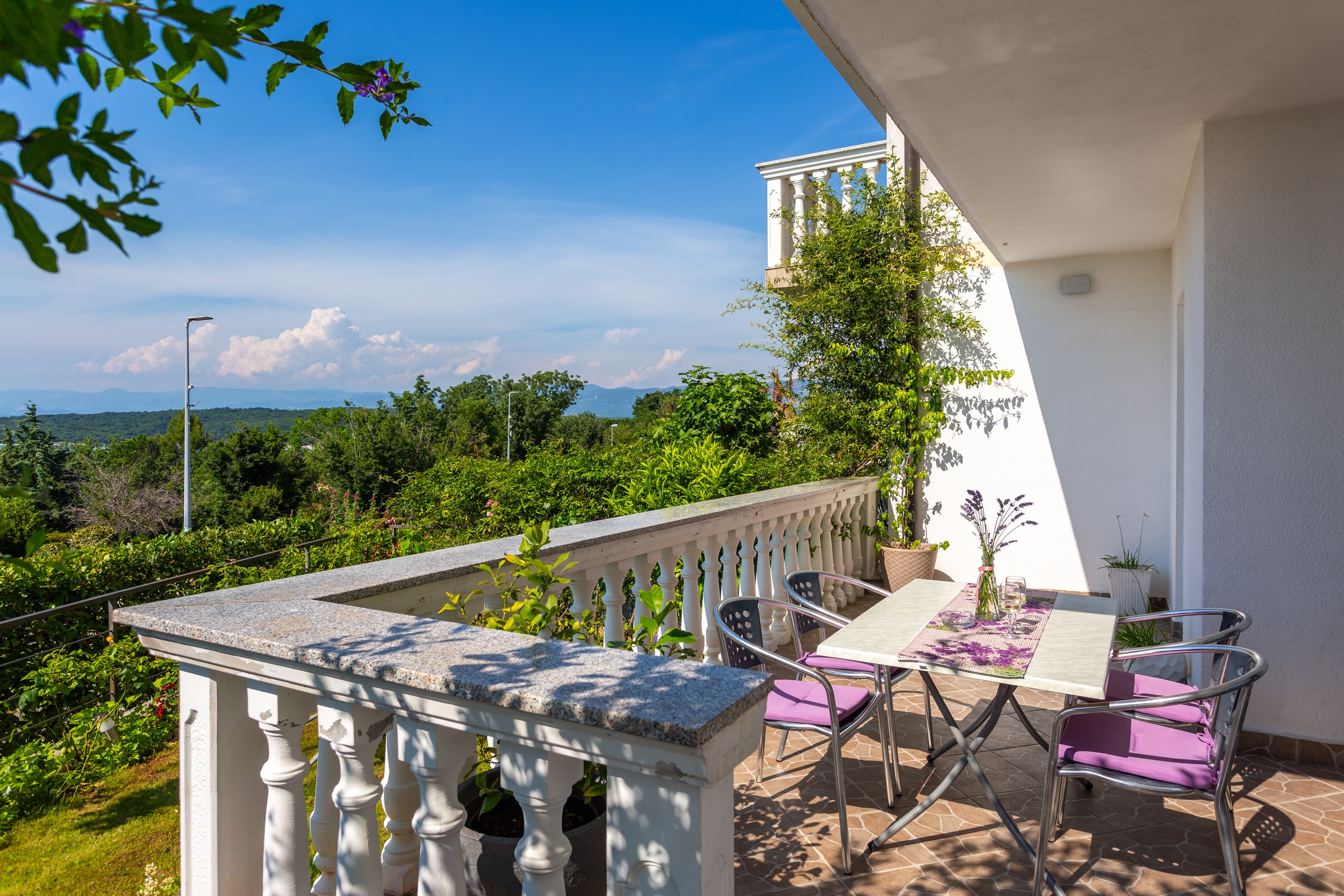 Two bedroom apartment with terrace and sea view Njivice, Krk  A-b
