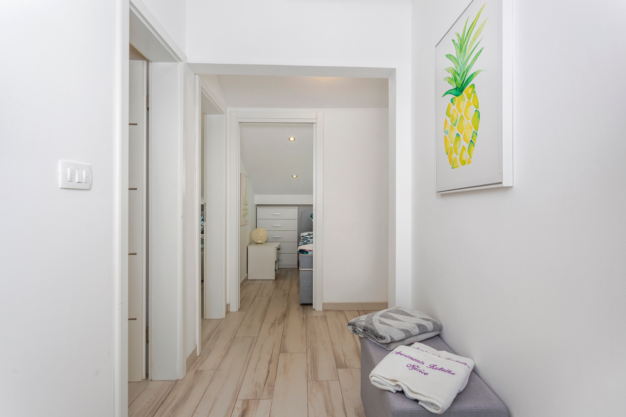 Two bedroom apartment with terrace and sea view Njivice, Krk  A-c