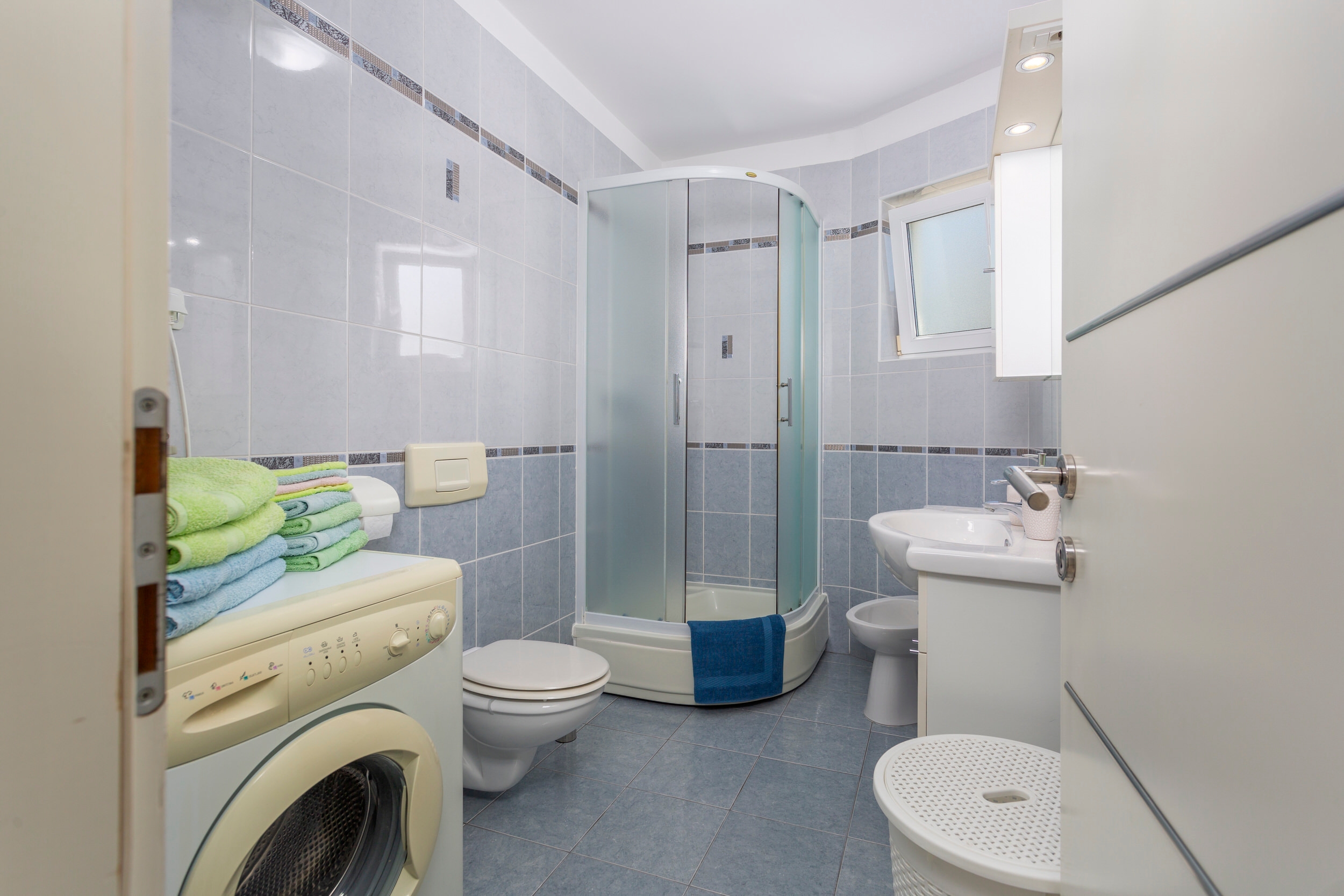 Two bedroom apartment with terrace and sea view Njivice, Krk  A-a