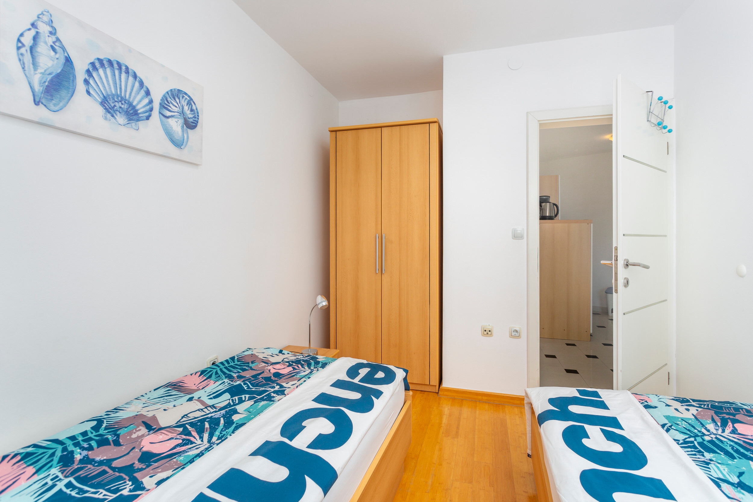 Two bedroom apartment with terrace and sea view Njivice, Krk  A-a
