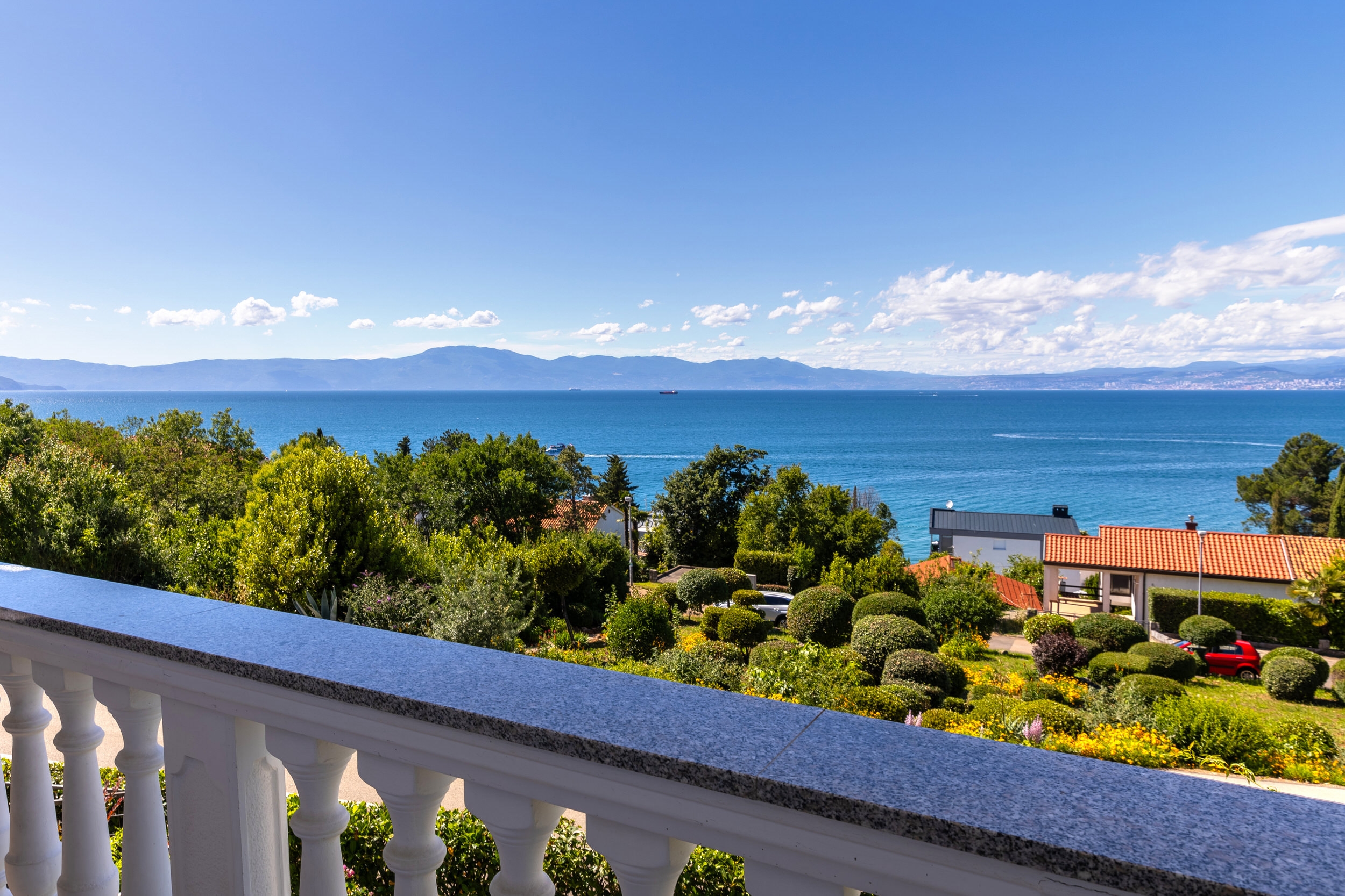 Two bedroom apartment with terrace and sea view Njivice, Krk  A-a
