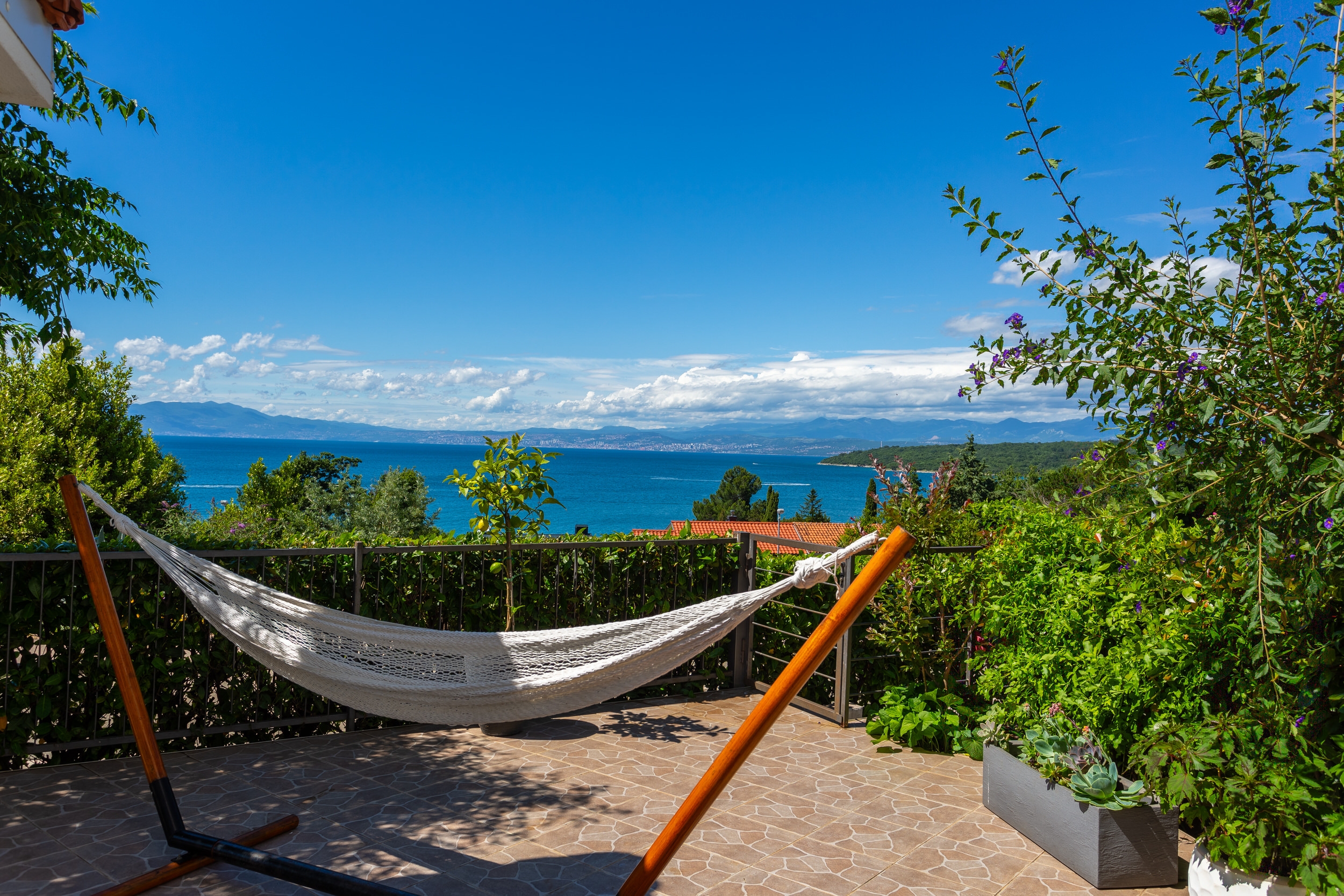 Two bedroom apartment with terrace and sea view Njivice (Krk) (A-5296-a)