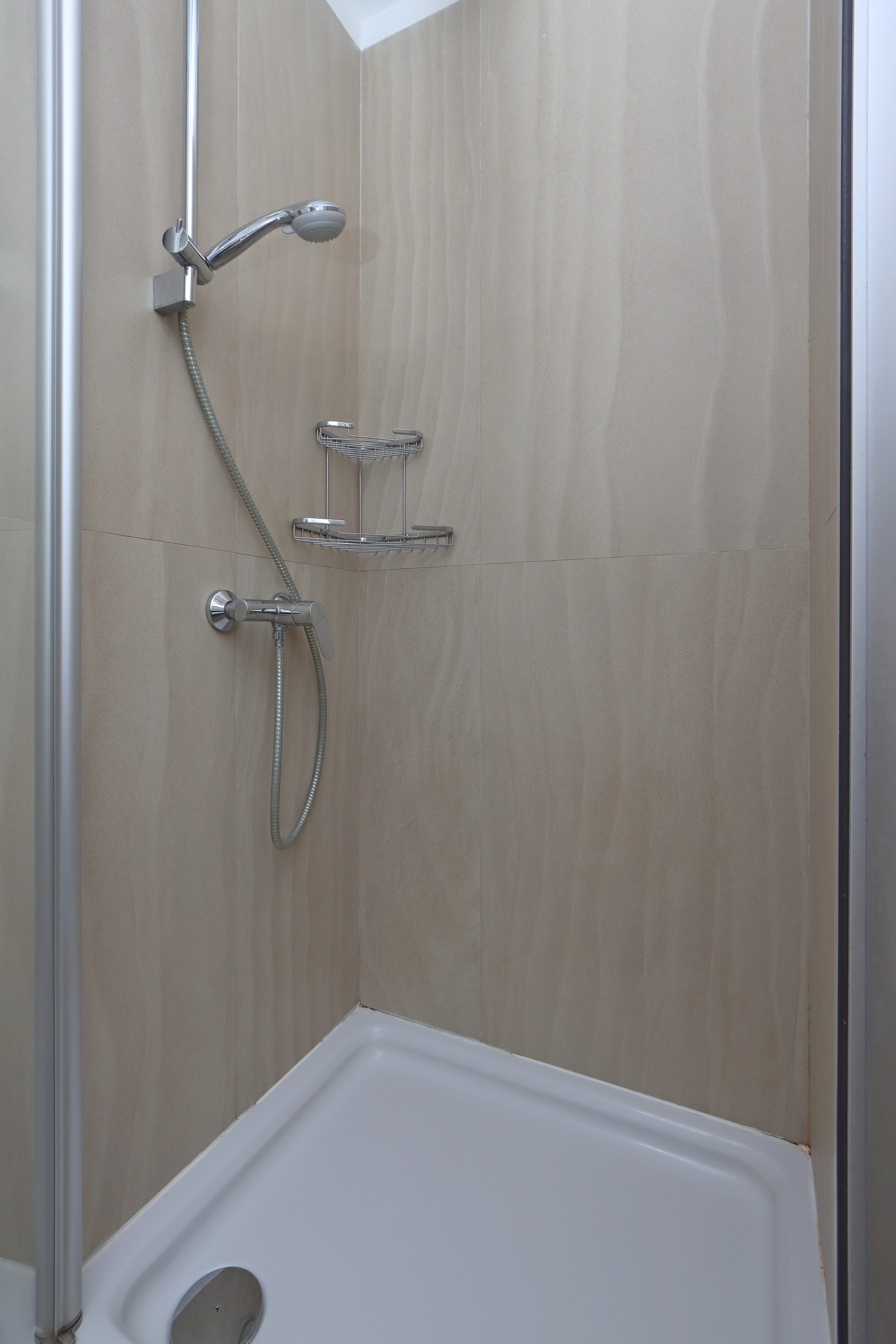 Three bedroom apartment with terrace Omišalj, Krk  A-a