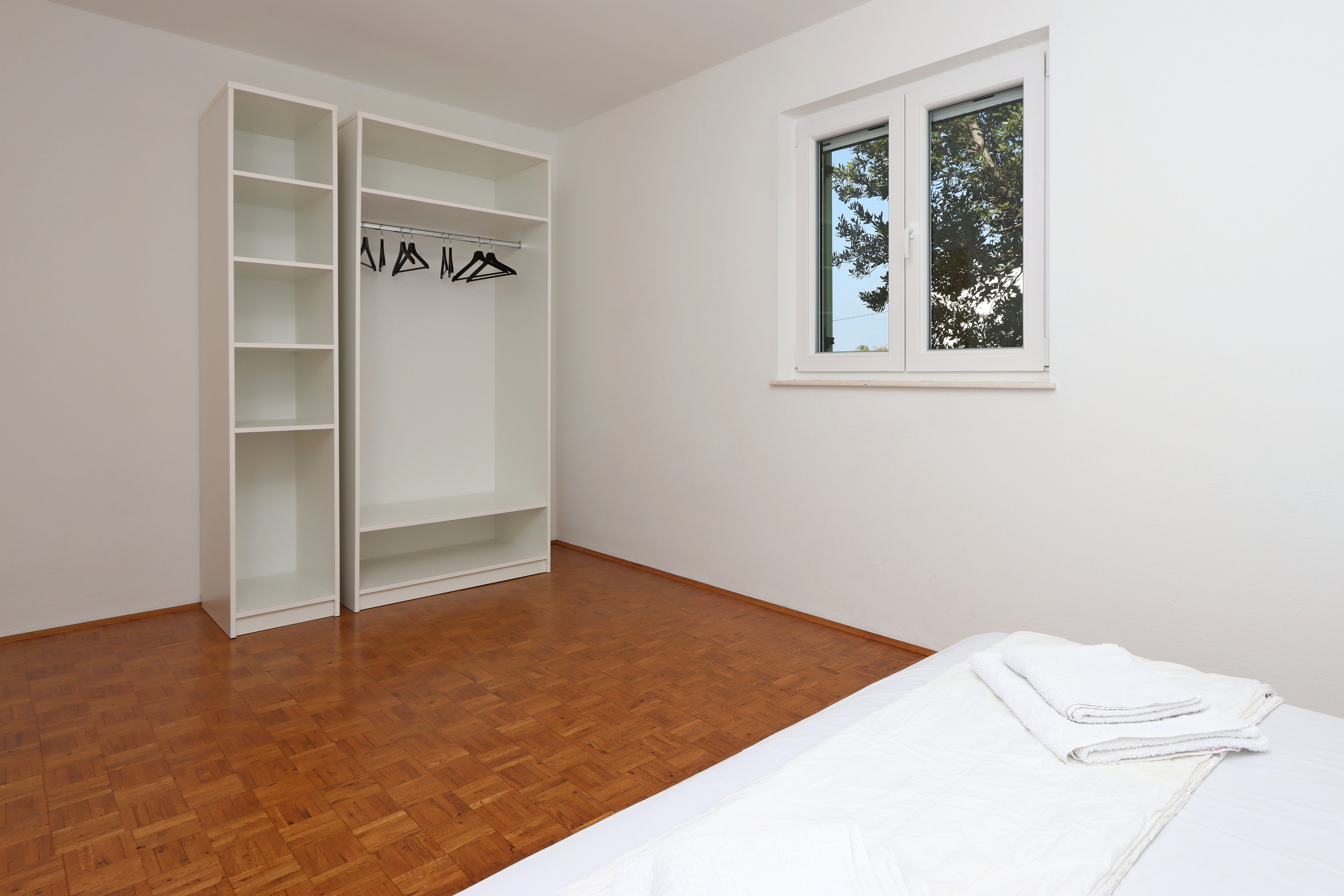 Three bedroom apartment with terrace Omišalj, Krk  A-a
