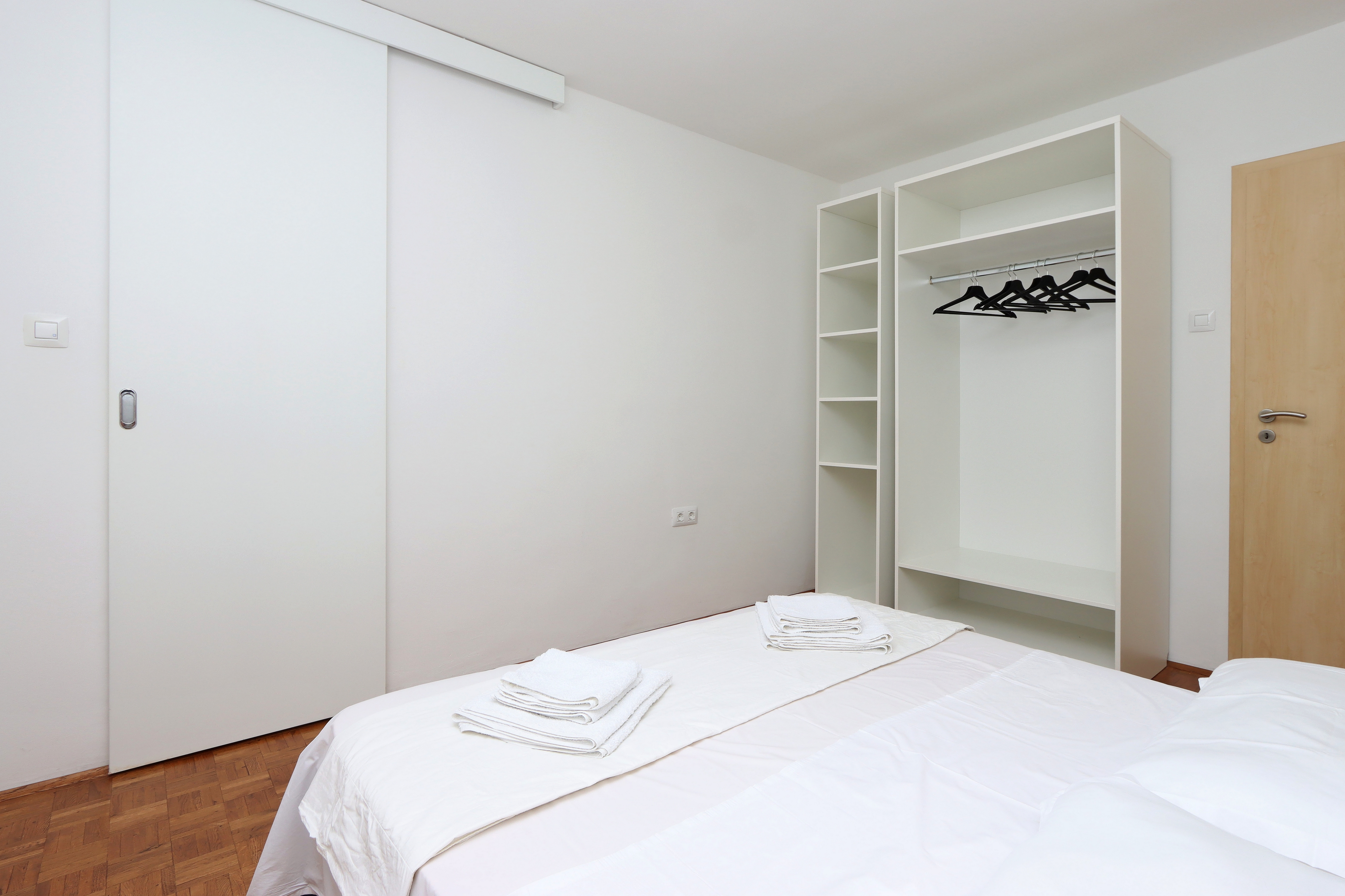 Three bedroom apartment with terrace Omišalj, Krk  A-a