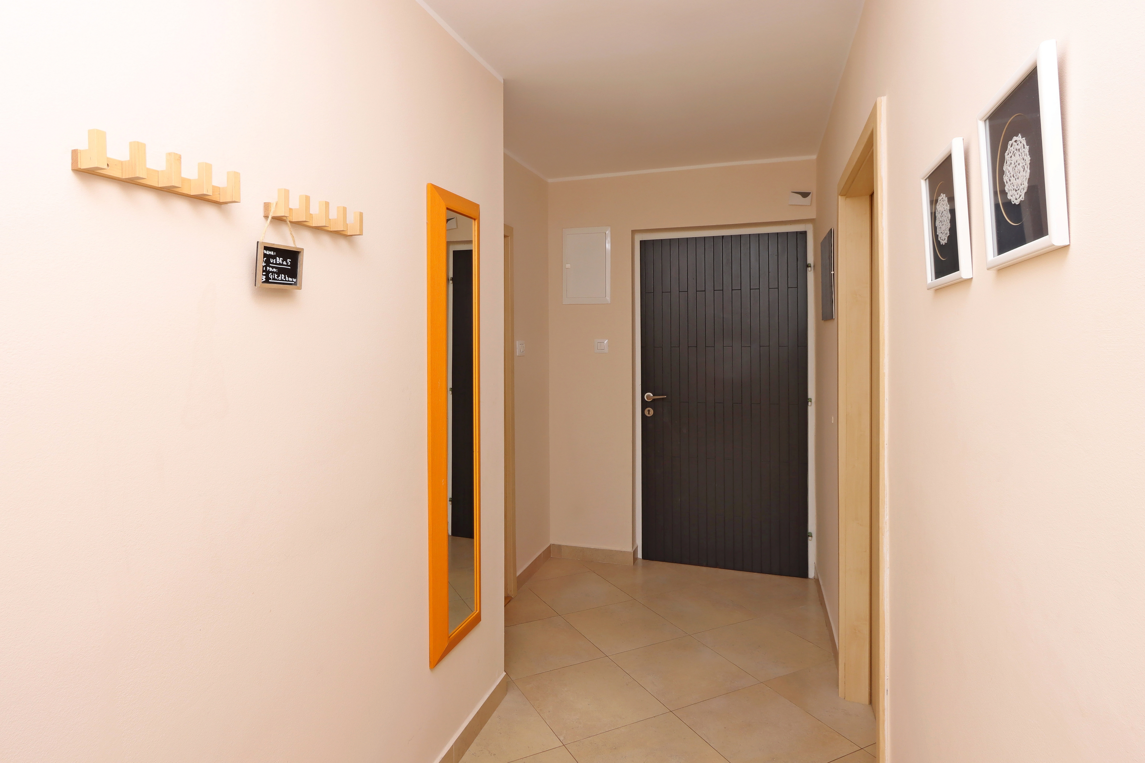 Three bedroom apartment with terrace Omišalj, Krk  A-a