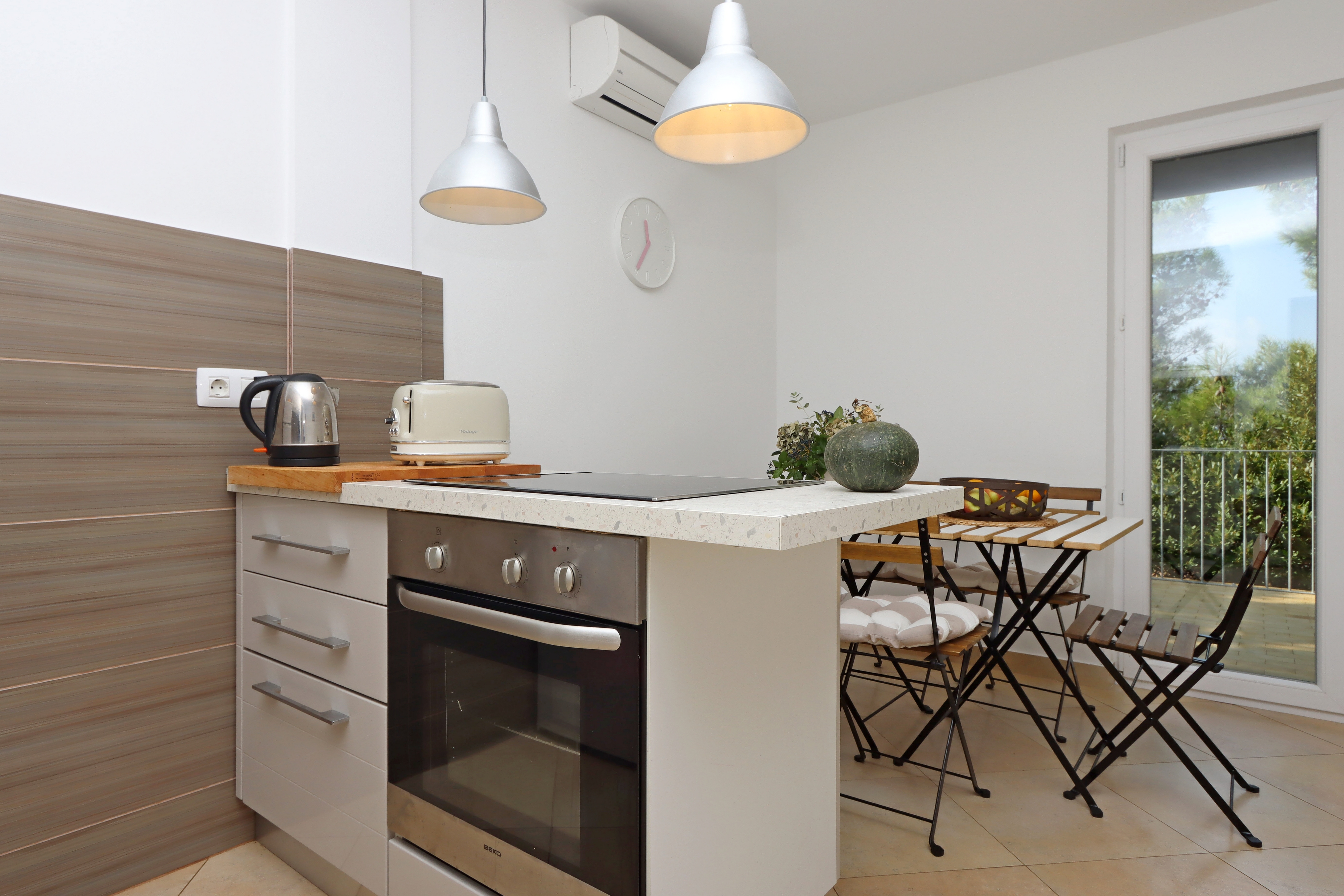 Three bedroom apartment with terrace Omišalj, Krk  A-a