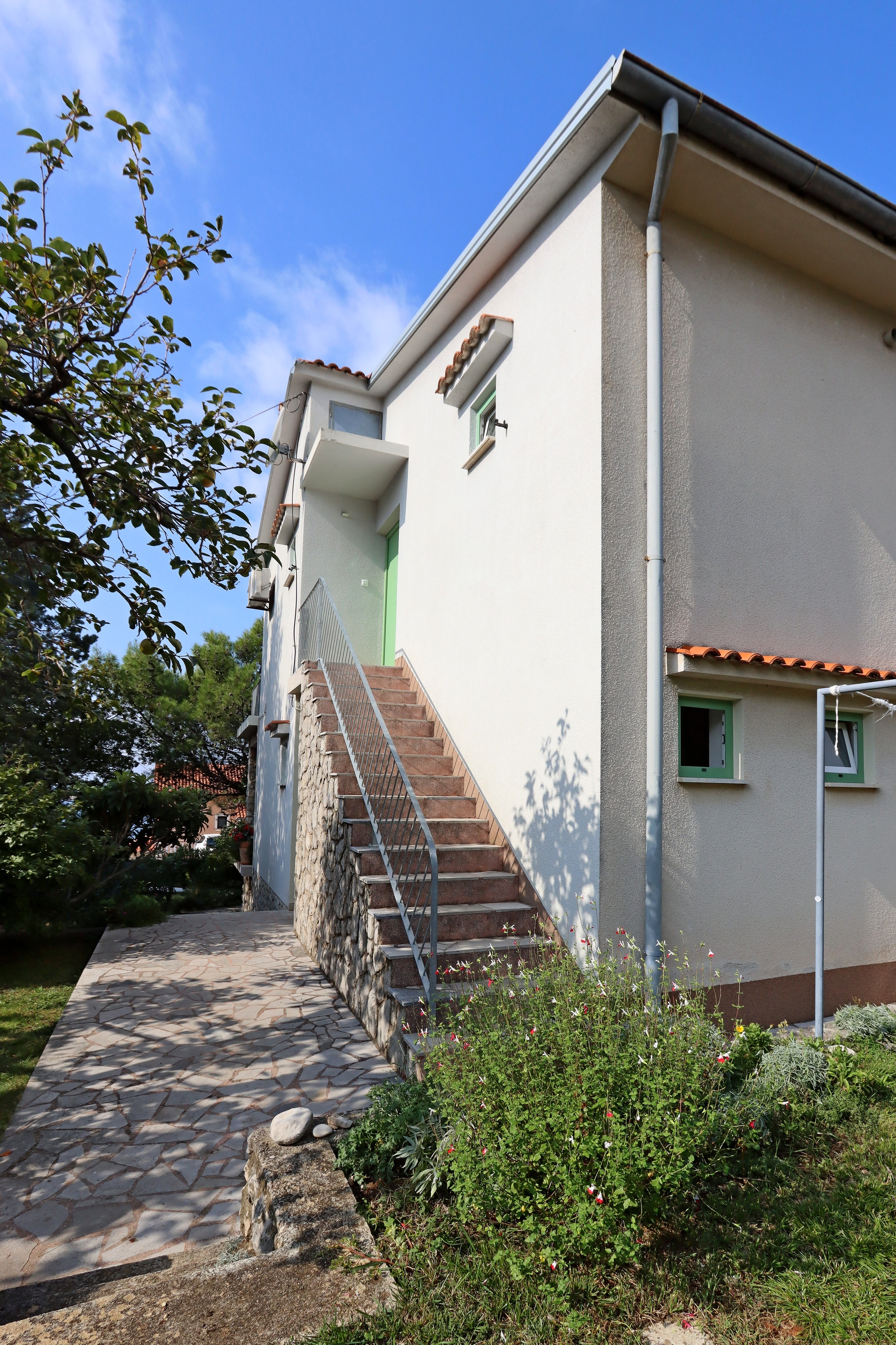 Three bedroom apartment with terrace Omišalj, Krk  A-a