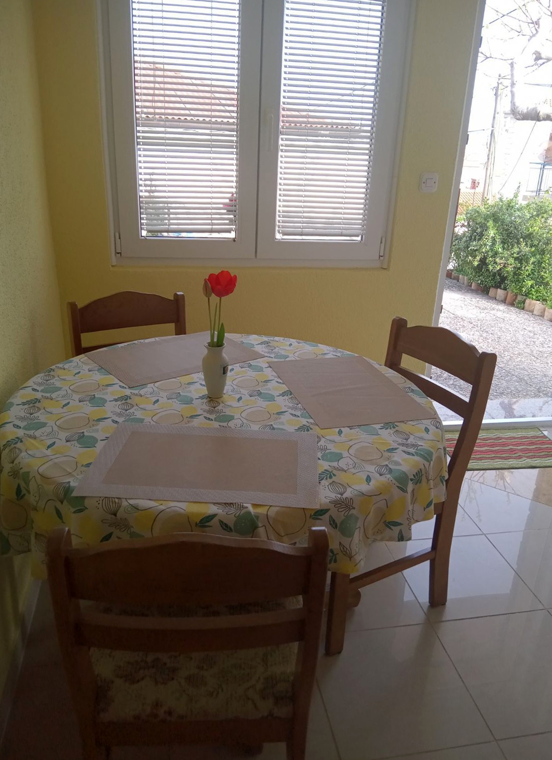 One bedroom apartment with terrace and sea view Vrbnik, Krk (A-5299-a)