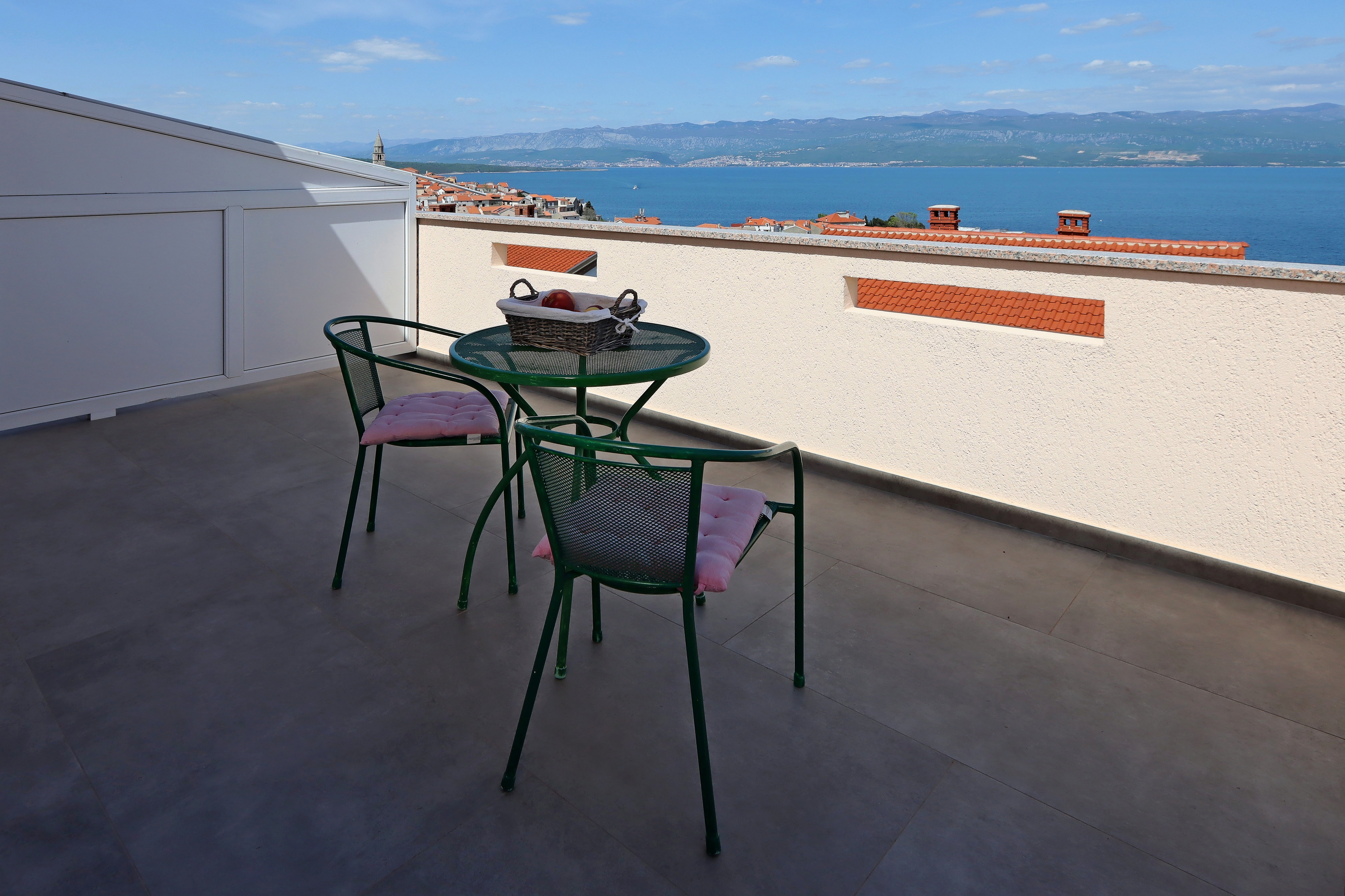 Room with terrace and sea view Vrbnik, Krk (S-5299-a) Room with terrace and sea view Vrbnik, Krk (S-5299-a)