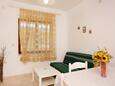 Obývací pokoj Vrbnik, Obývací pokoj v ubytování typu apartment, domácí mazlíčci povoleni a WiFi.