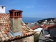 Terasa 1 - pohled Vrbnik, Terasa 1 - pohled v ubytování typu apartment, domácí mazlíčci povoleni a WiFi.