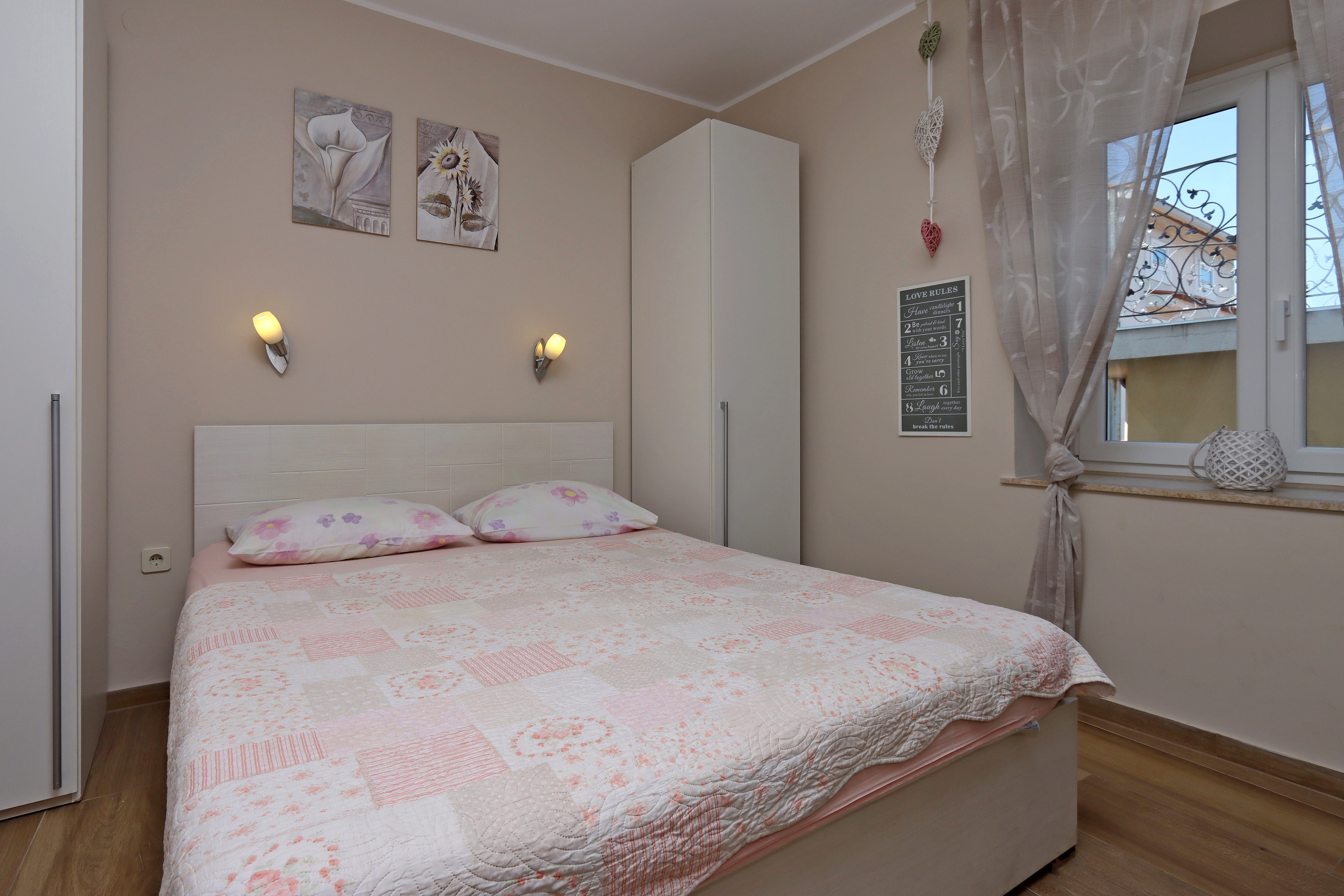 Room with air-conditioning Vrbnik, Krk (S-5302-b) Room with air-conditioning Vrbnik, Krk (S-5302-b)