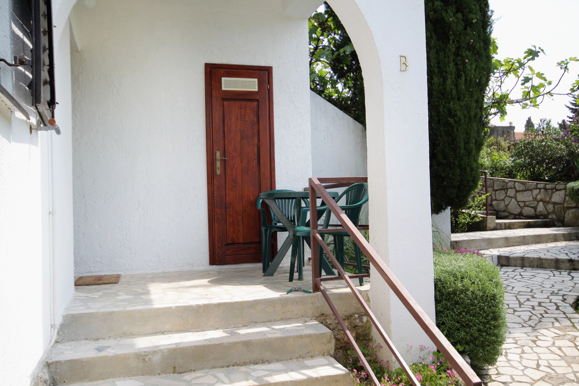 Two bedroom apartment with terrace Krk  A-a