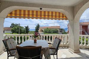 Apartmani s parkingom Pinezići, Krk - 5319