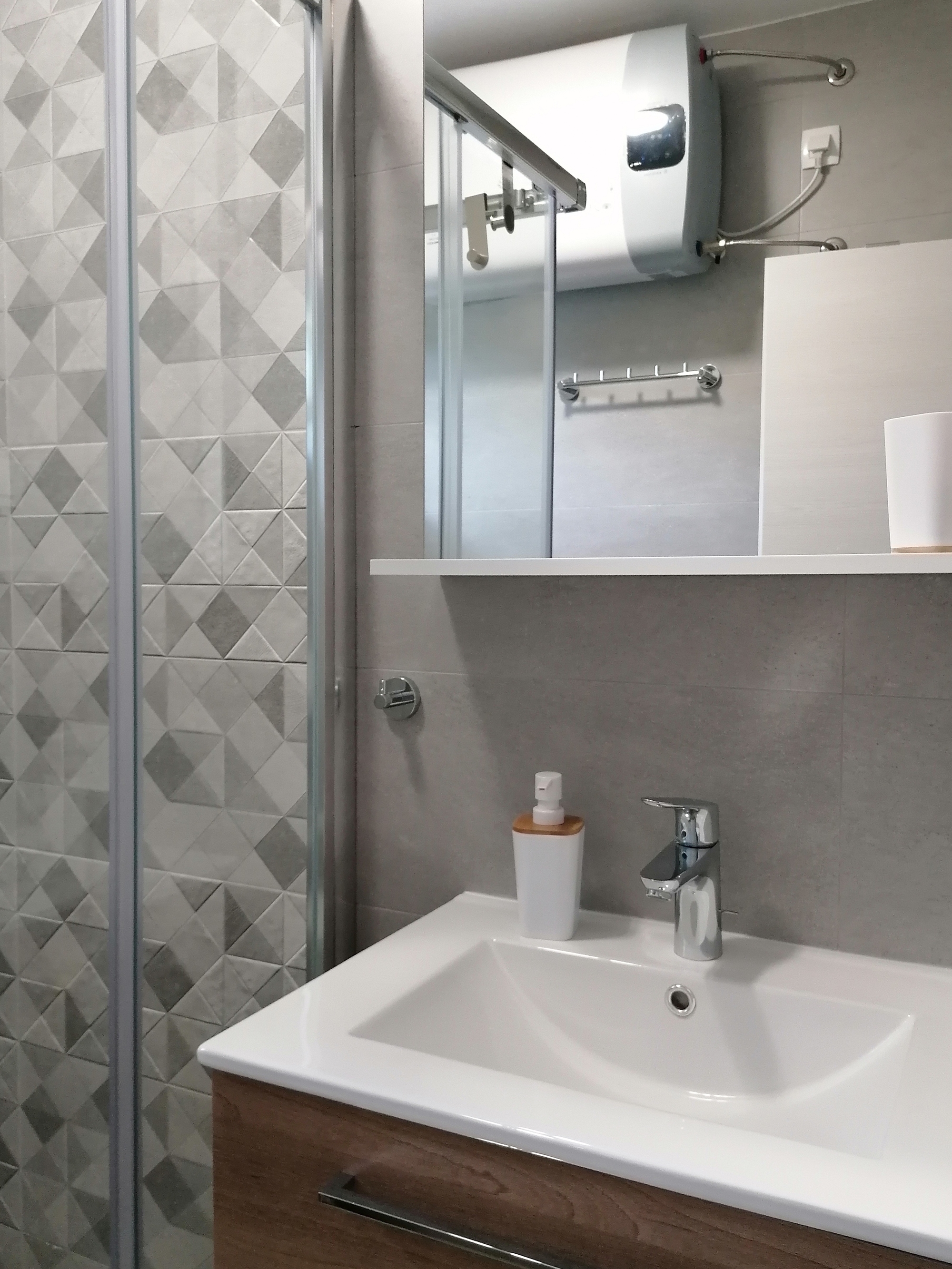 Two bedroom apartment with terrace Njivice, Krk  A-a