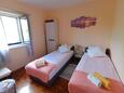 Bedroom 2 Njivice, Bedroom 2 in the apartment, (pet friendly) and WiFi.