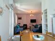 Njivice, Dining room in the apartment, (pet friendly) and WiFi.