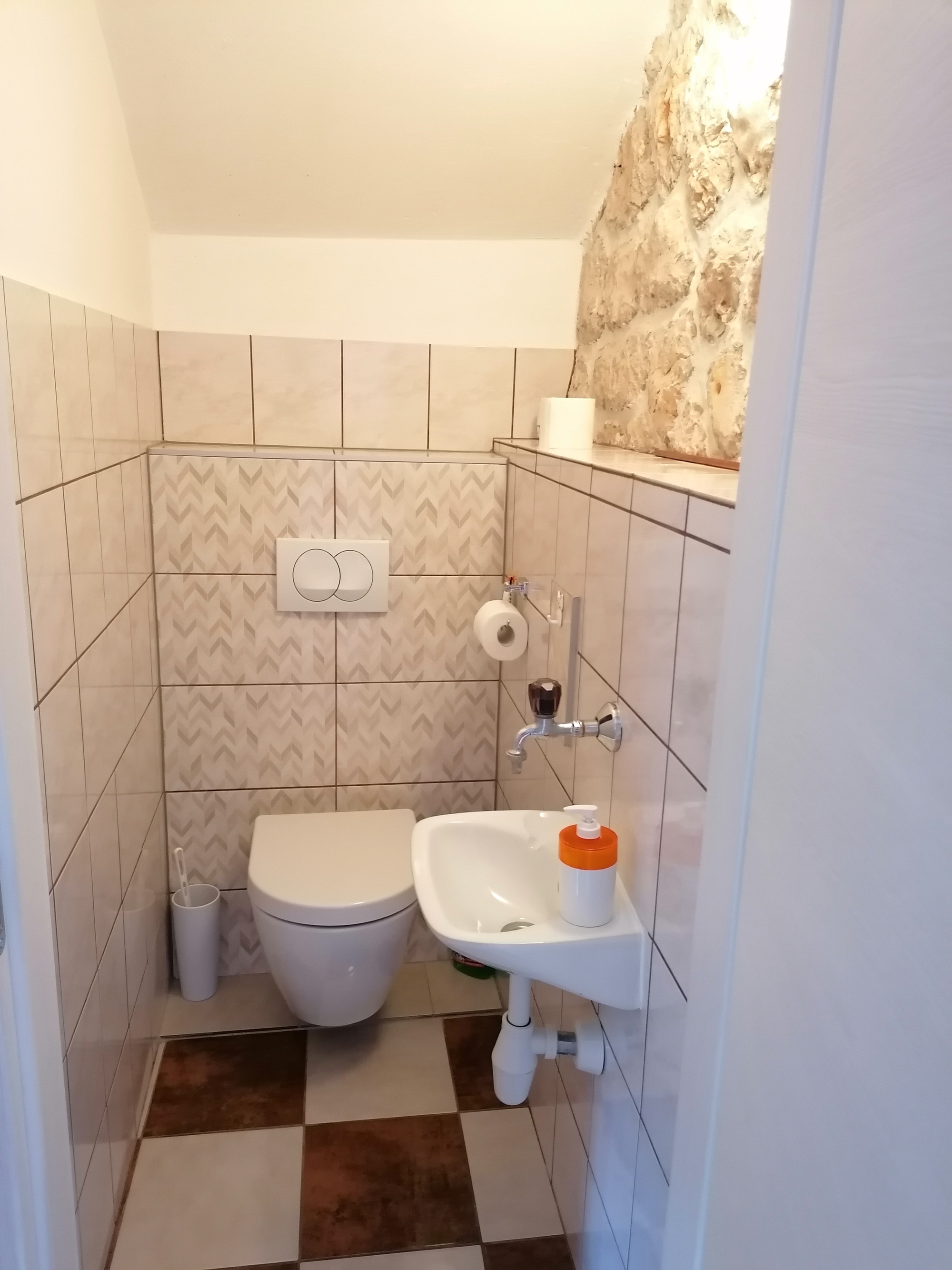 Two bedroom apartment with terrace Njivice, Krk  A-b