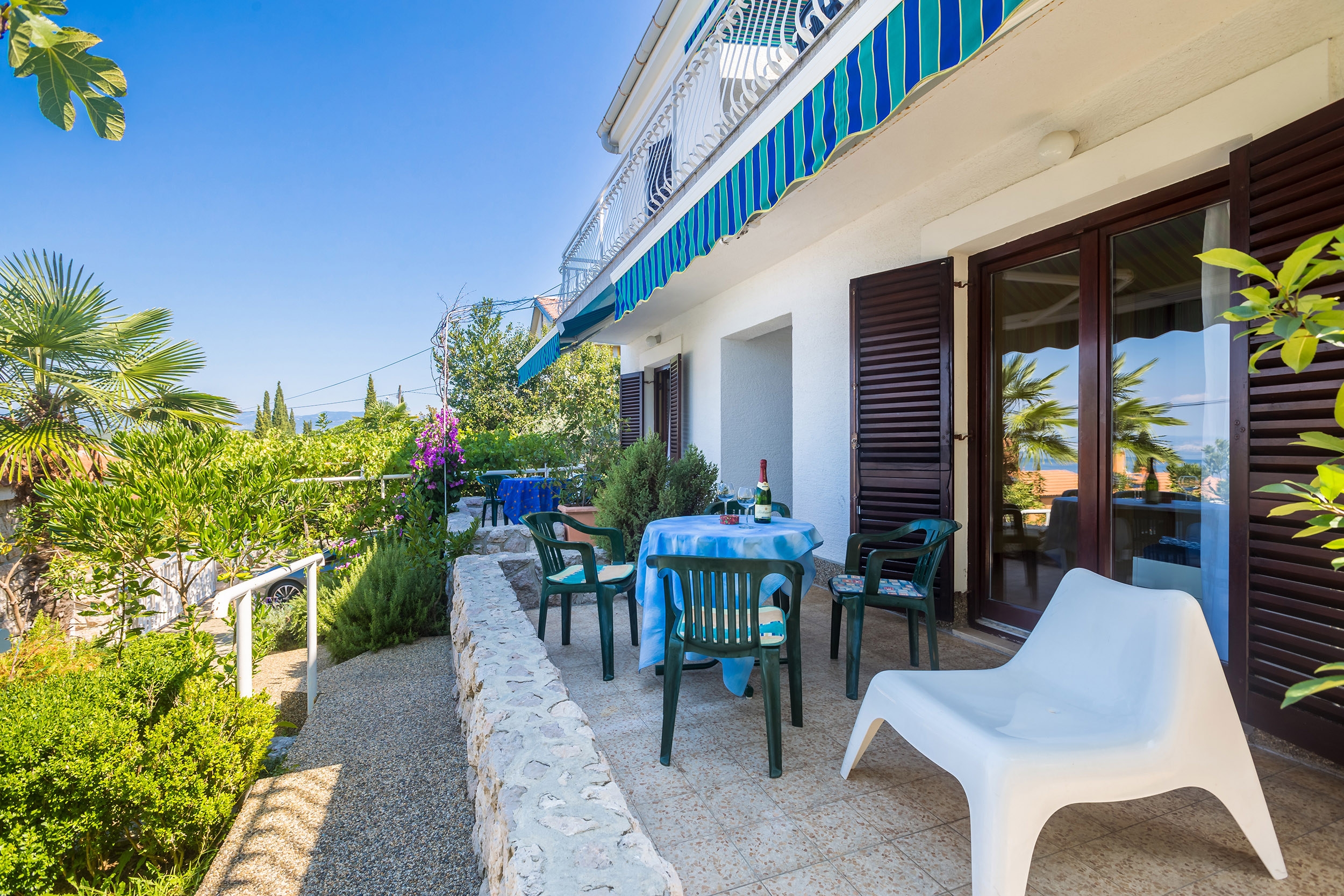 Studio flat with terrace and sea view Njivice, Krk (AS-5325-a) Studio flat with terrace and sea view Njivice, Krk (AS-5325-a)