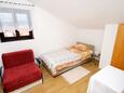 Спальня 4 Punat, Спальня 4 в размещении типа apartment, WiFi.