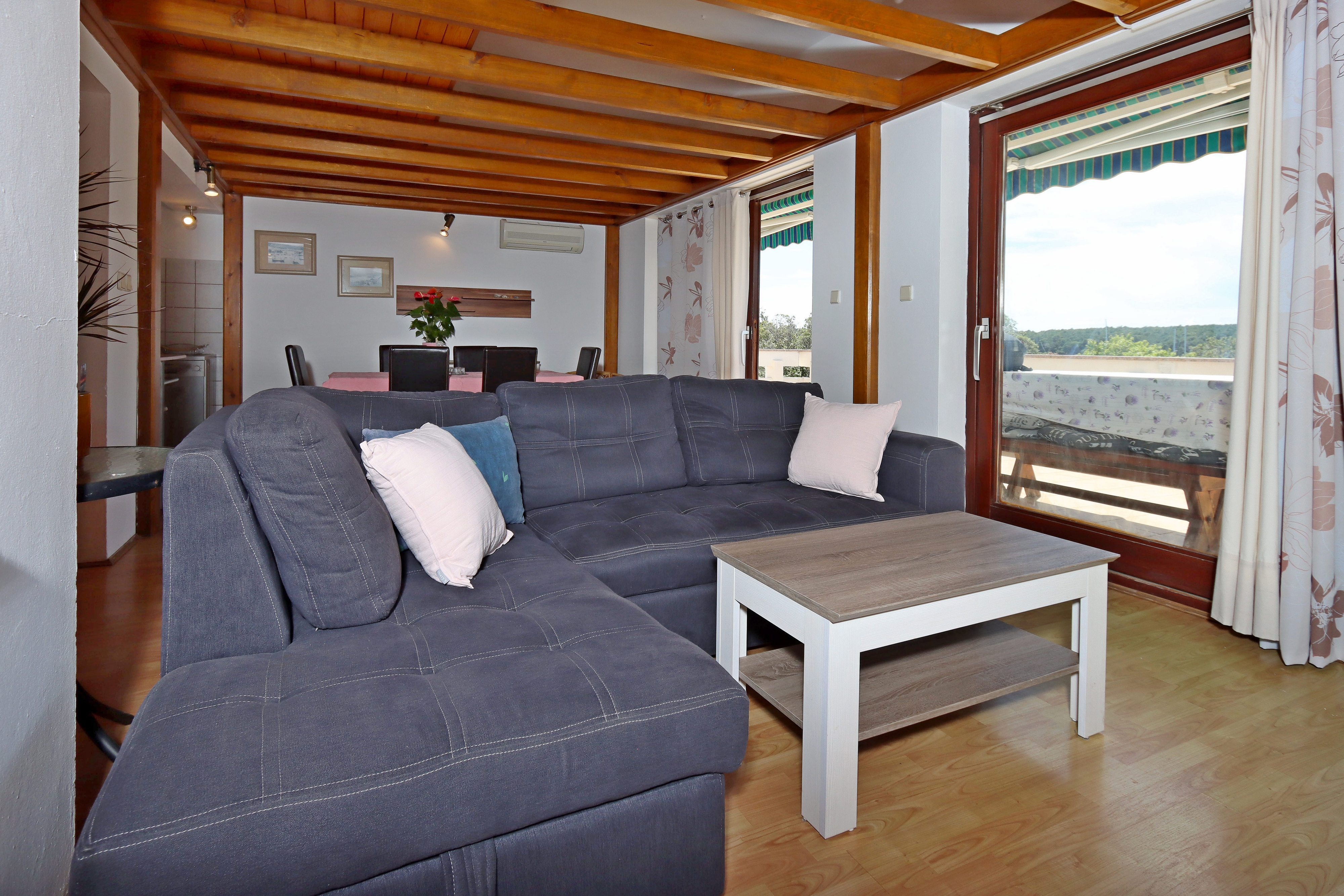 Four-bedroom apartment with terrace and sea view Punat, Krk (A-5328-a)