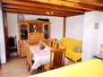 Гостиная 1 Punat, Гостиная 1 в размещении типа apartment, WiFi.