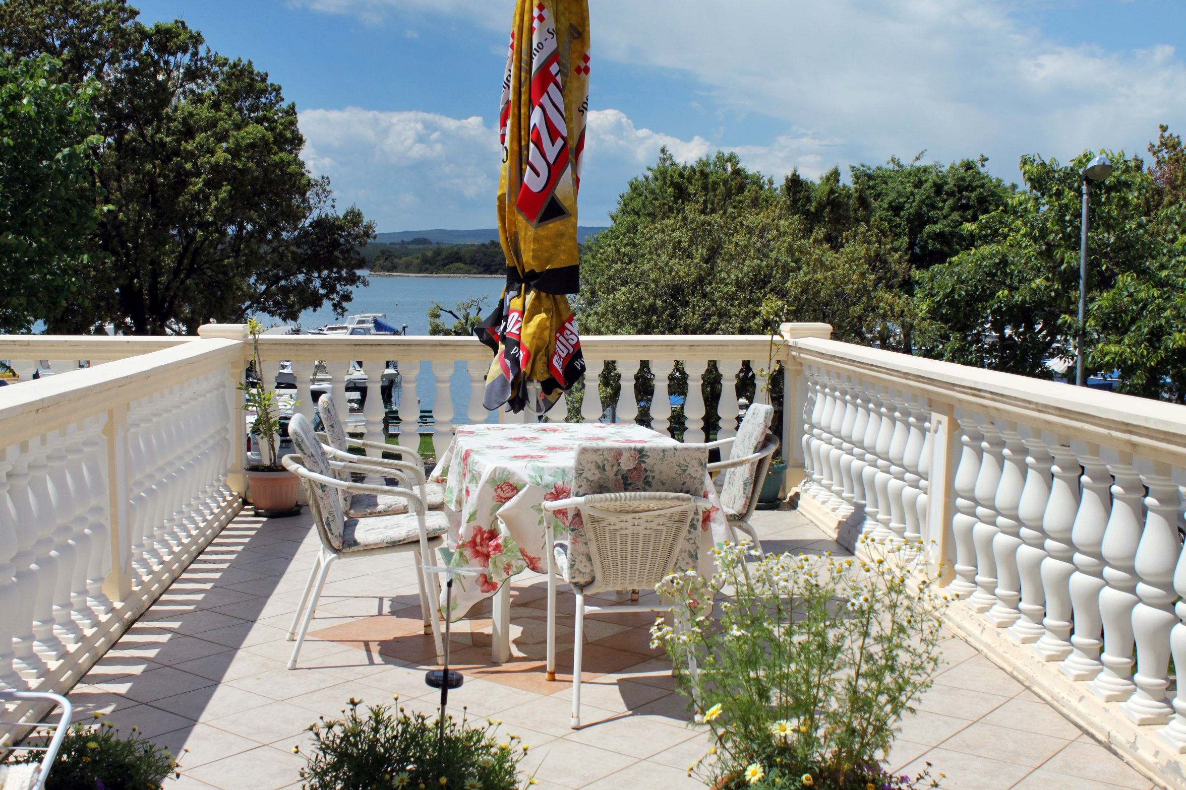Two bedroom apartment with terrace and sea view Punat, Krk (A-5329-a)
