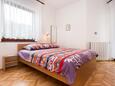 Spavaća soba 1 Baška, Spavaća soba 1 u smještaju tipa apartment, WiFi.