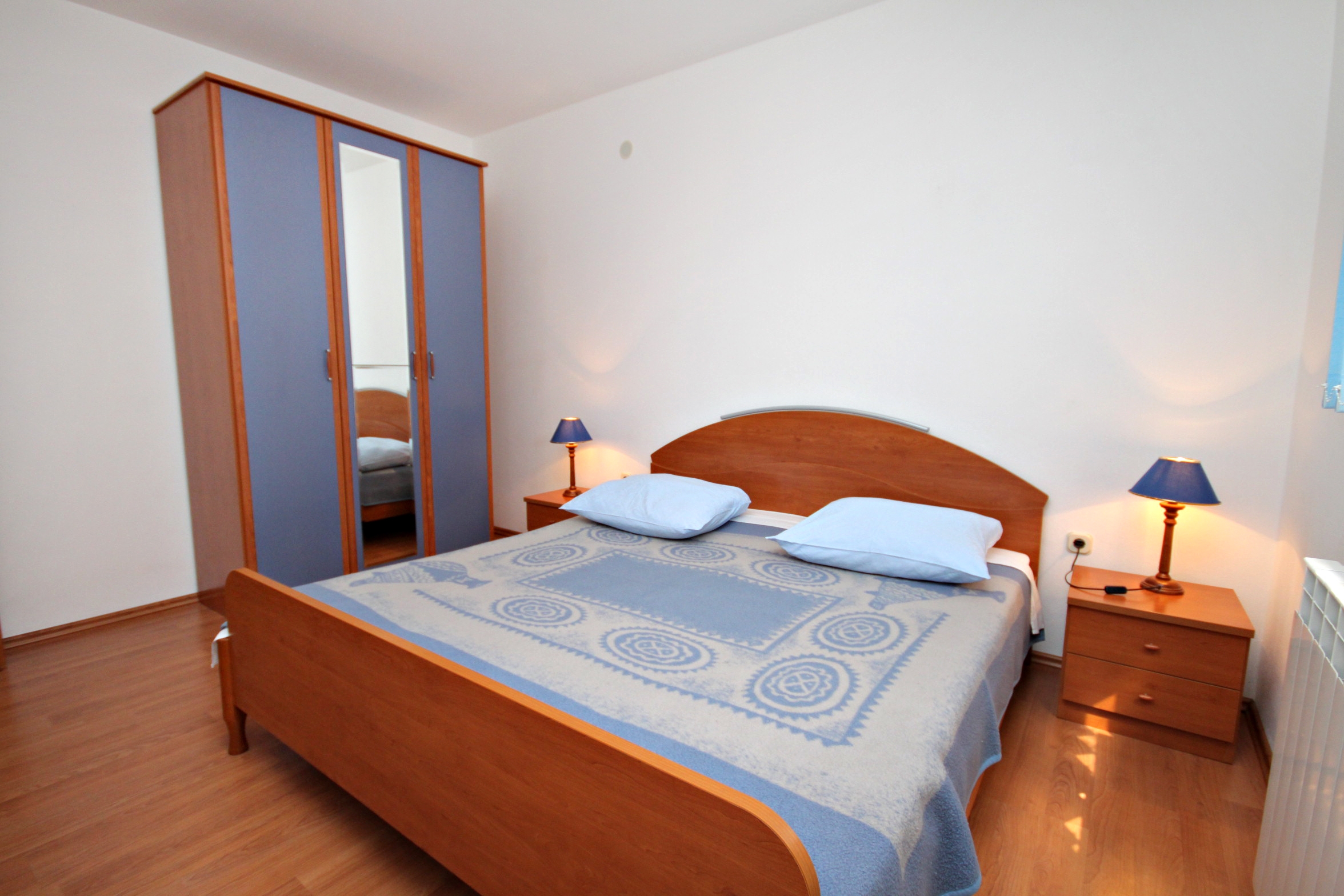 Two bedroom apartment with terrace and sea view Punat, Krk (A-5343-d)