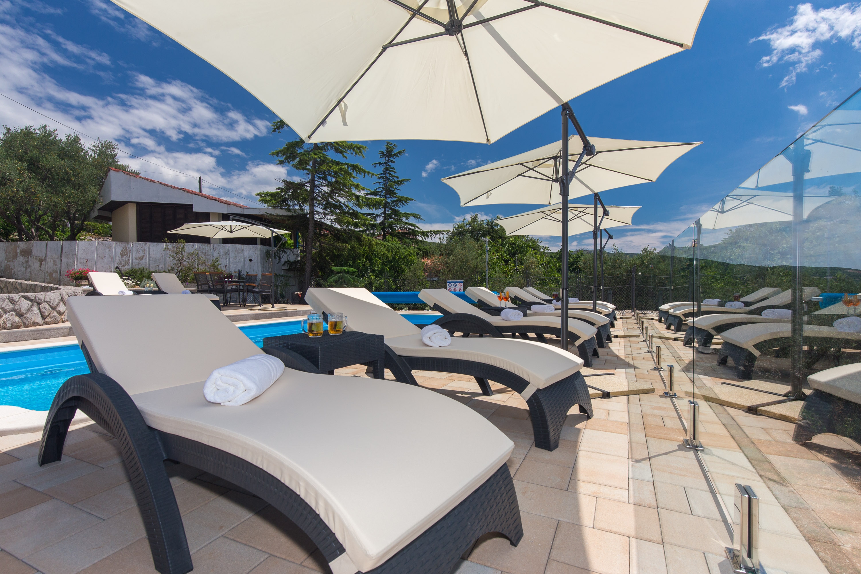 Two bedroom apartment with balcony and sea view Punat, Krk (A-5345-b)