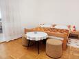 Спальня 1 Vantačići, Спальня 1 в размещении типа apartment, WiFi.