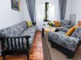 Punat, Living room in the apartment, air condition available, (pet friendly) and WiFi.