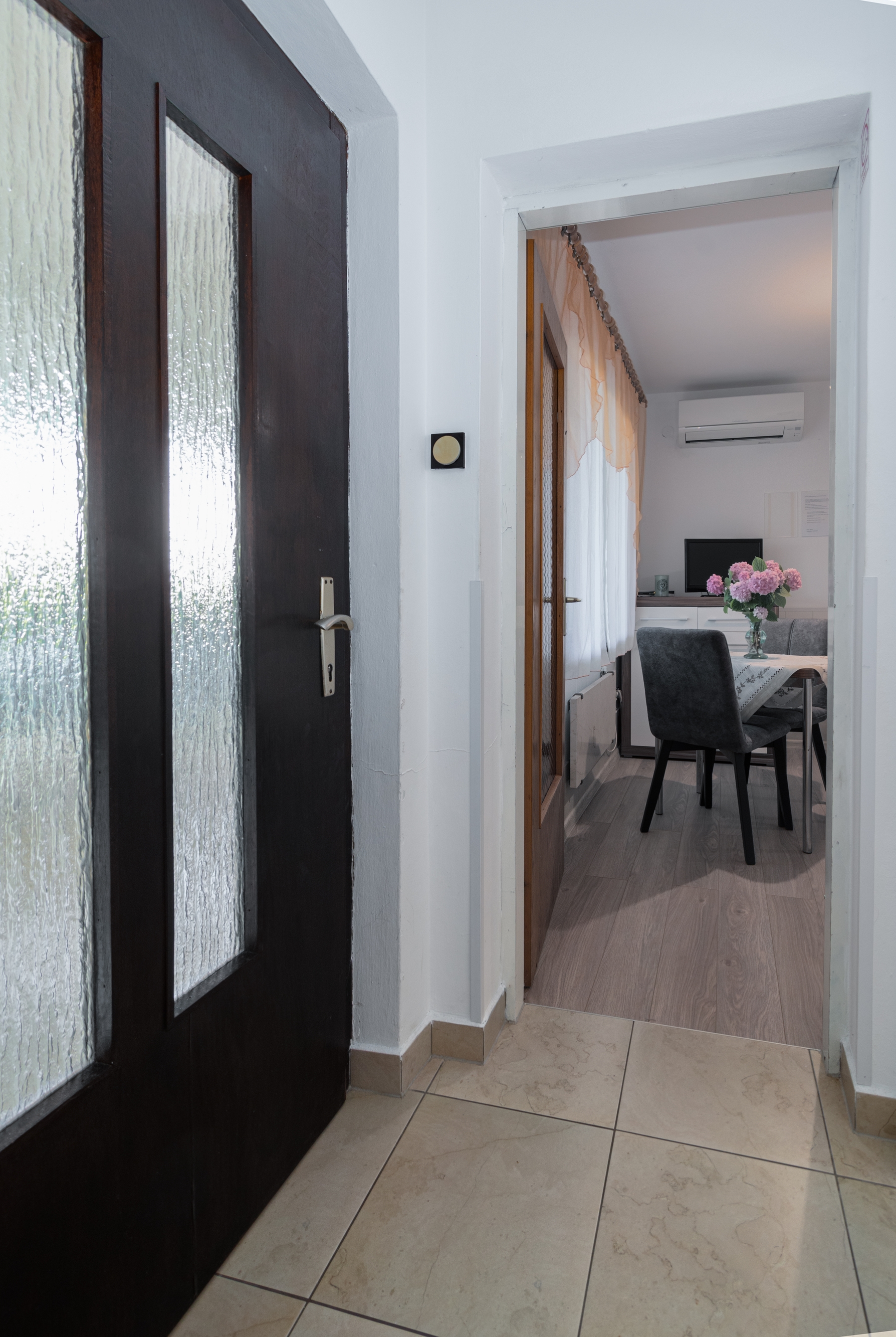 One bedroom apartment with terrace and sea view Punat, Krk  A-c