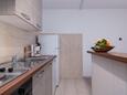 Punat, Kitchen in the apartment, (pet friendly) and WiFi.