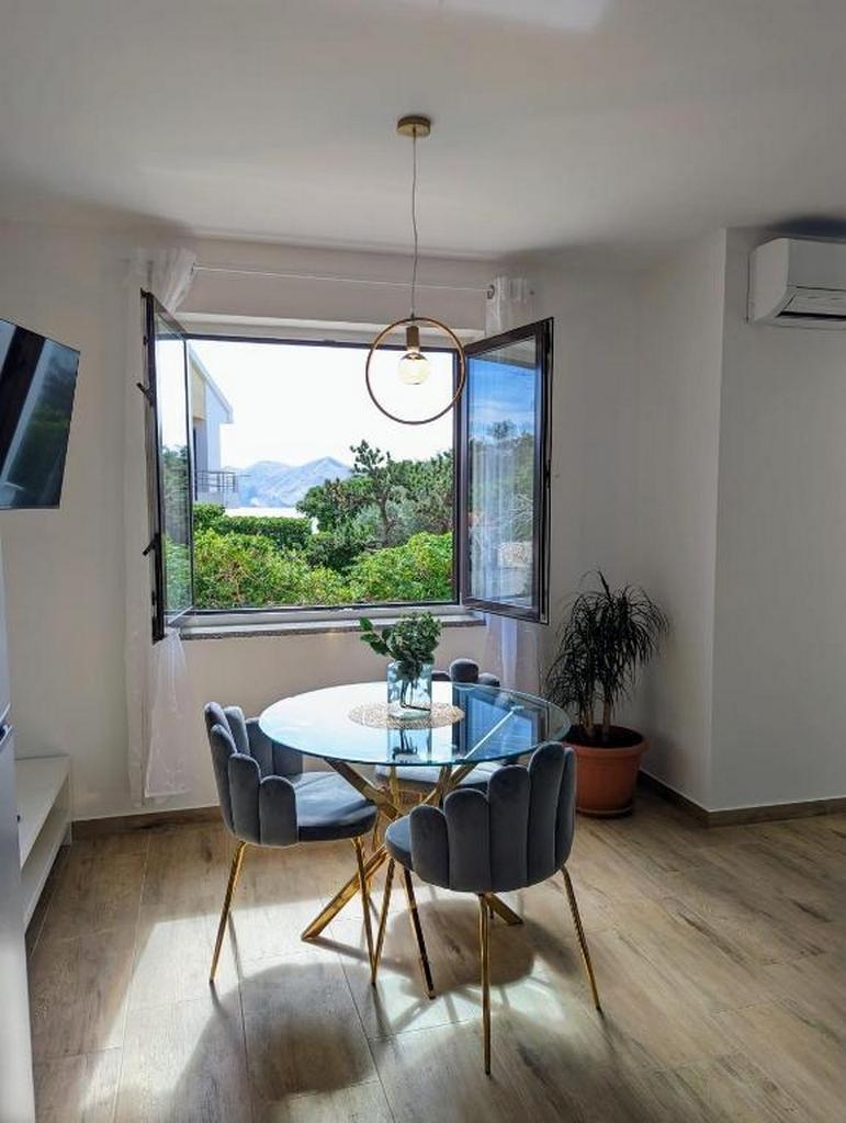 One bedroom apartment with balcony Baška, Krk  A-b