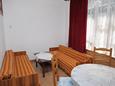 Obývací pokoj Malinska, Obývací pokoj v ubytování typu apartment, s klimatizací a WiFi.