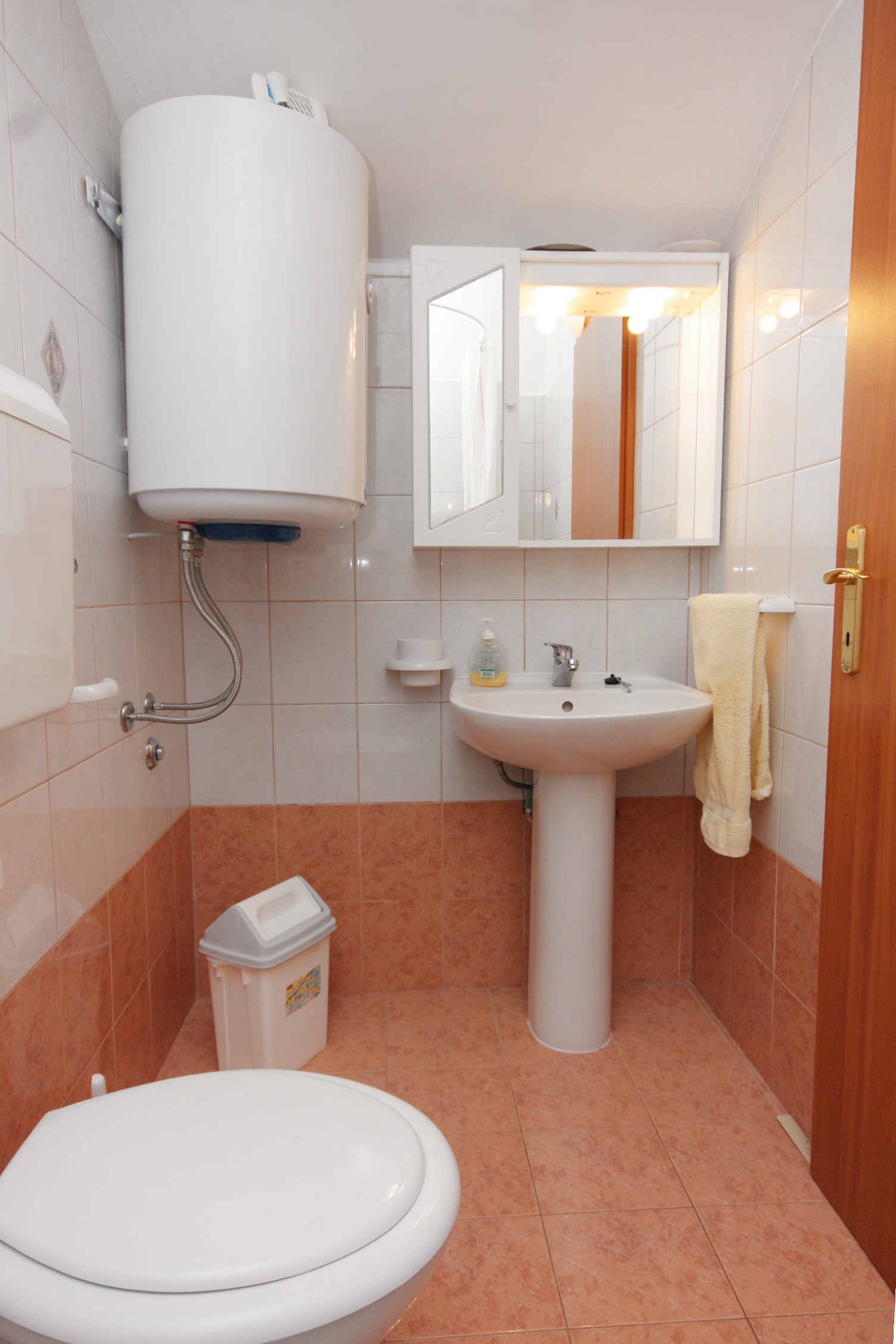 Room with air-conditioning Njivice, Krk (S-5362-b)