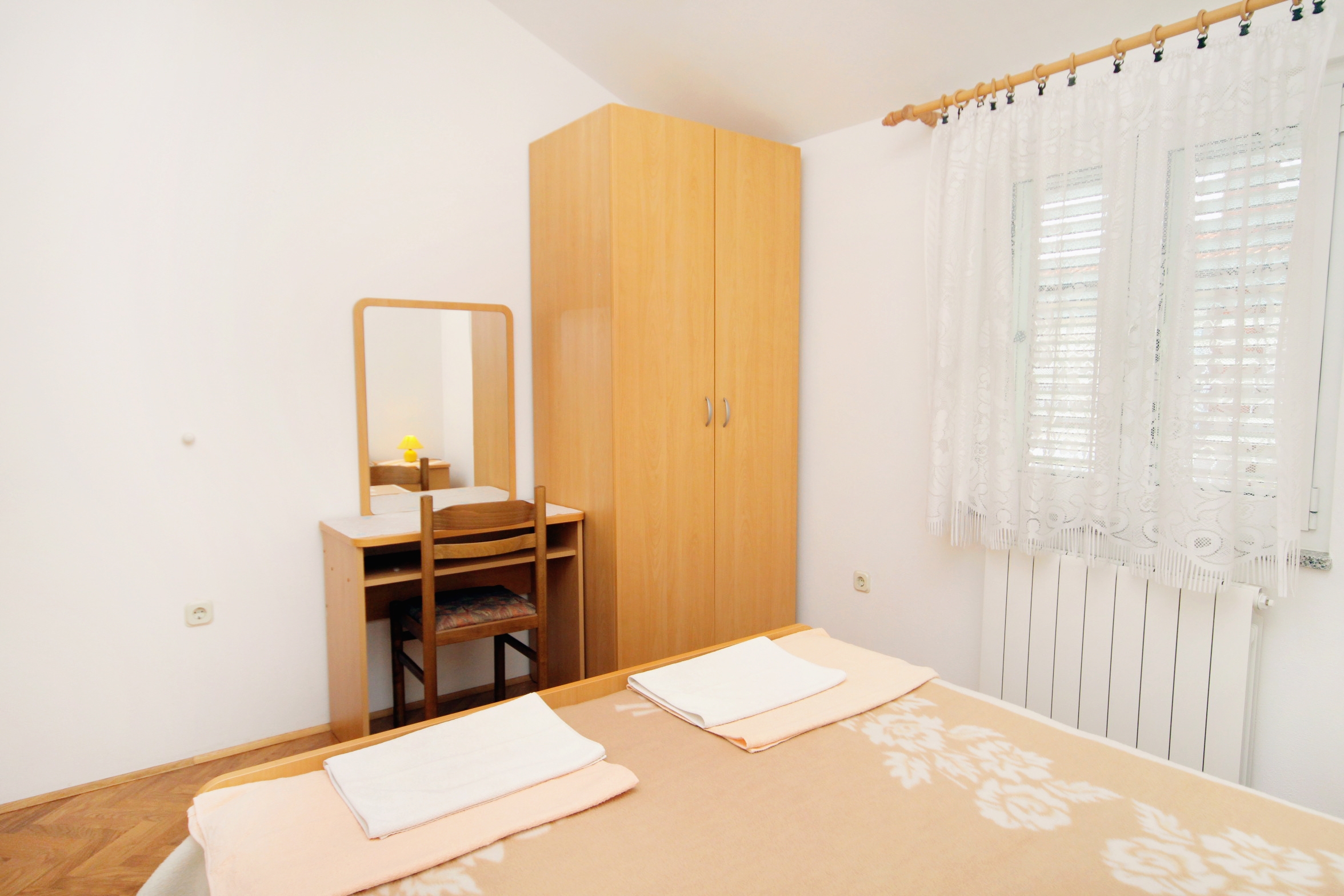 Dvosobni apartma S teraso Krk  A-a