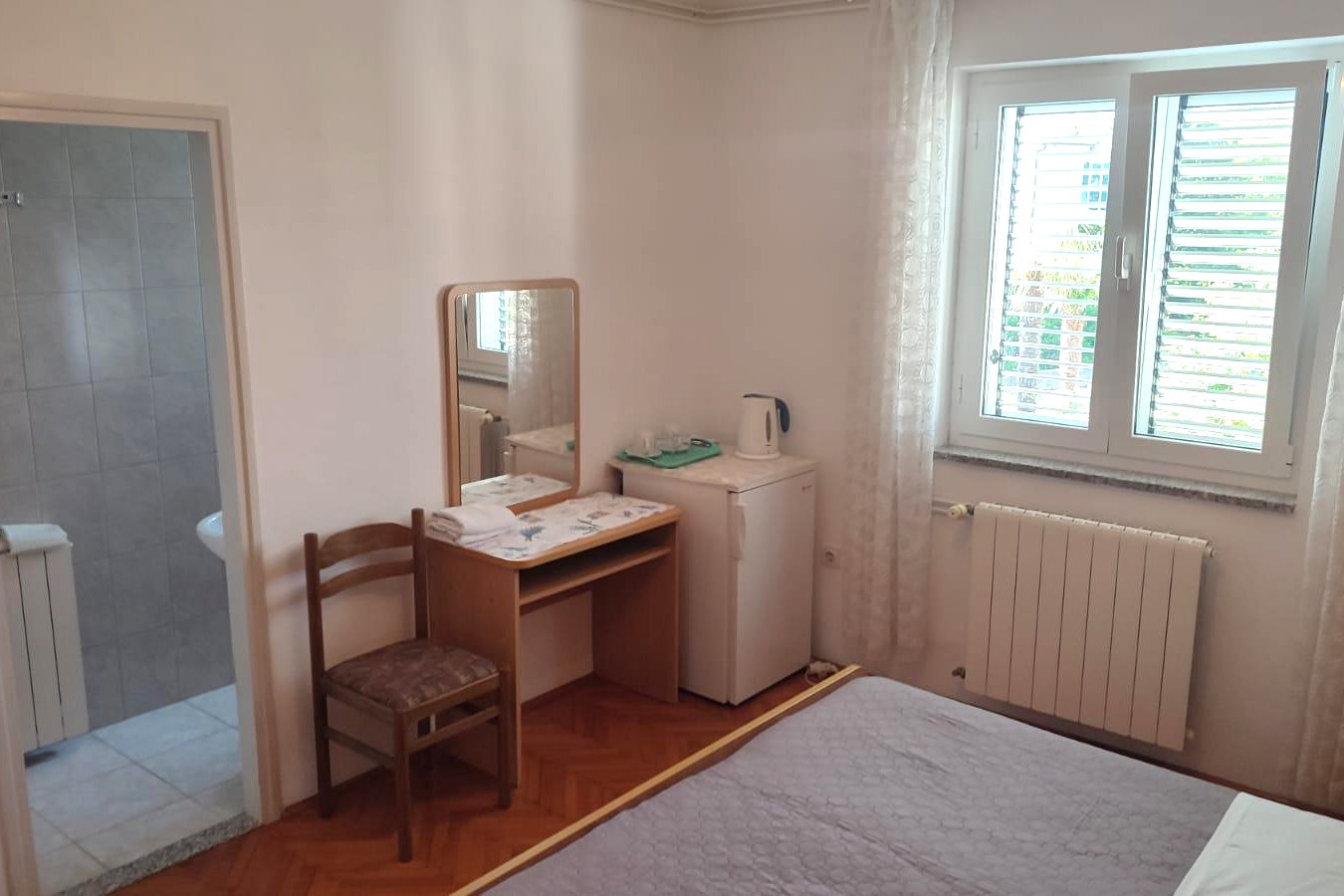 Room with terrace and sea view Krk  S-b