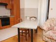 Jídelna Punat, Jídelna v ubytování typu apartment, WiFi.