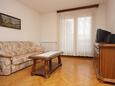 Obývací pokoj Punat, Obývací pokoj v ubytování typu apartment, s klimatizací a WiFi.