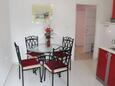 Salle à manger Artatore, Salle à manger dans l’hébergement en type apartment, animaux acceptés et WiFi.