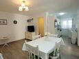 Dining room Supetar, Dining room in the apartment, (pet friendly) and WiFi.