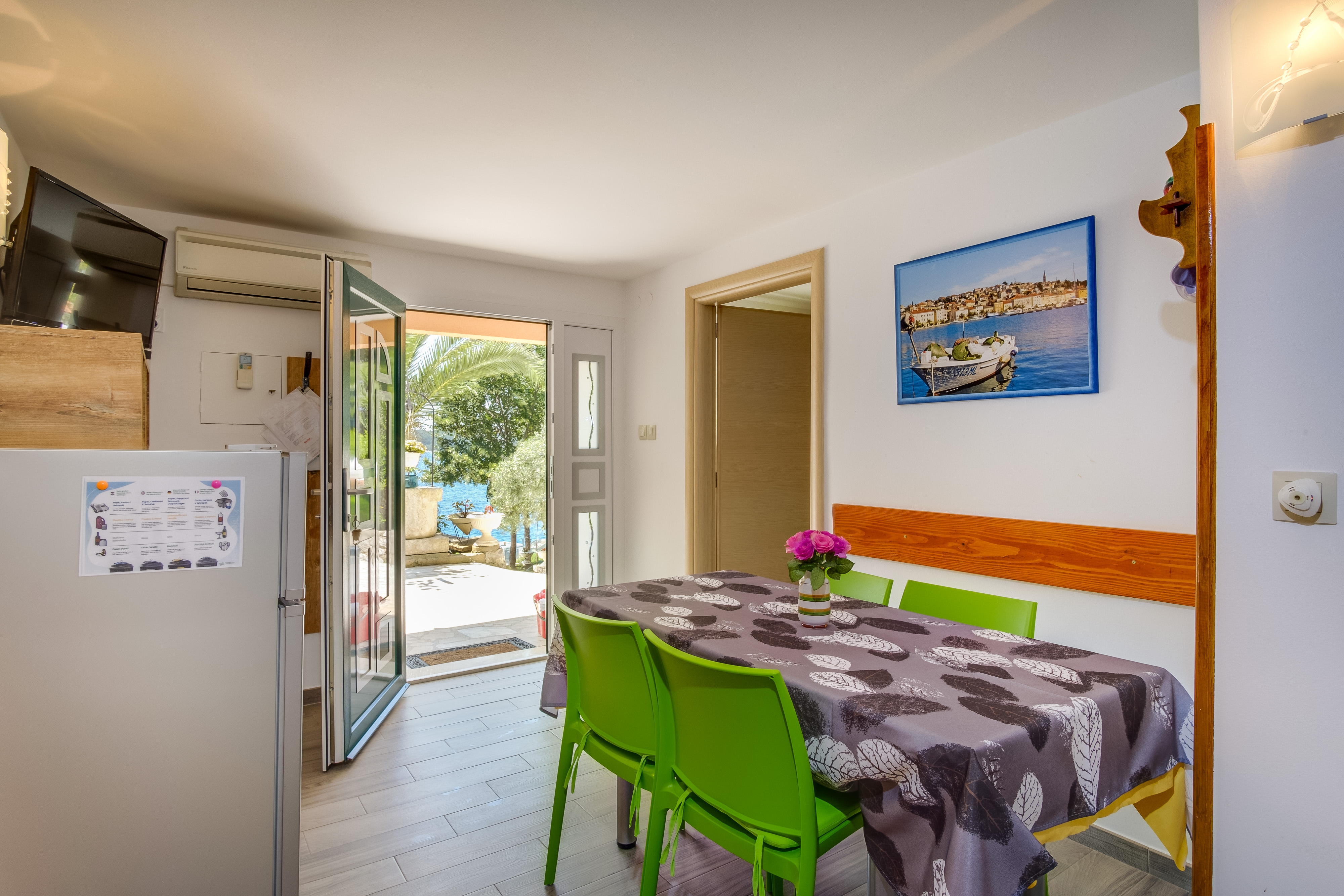 Two bedroom apartment near beach Mali Lošinj, Lošinj (A-5391-a)