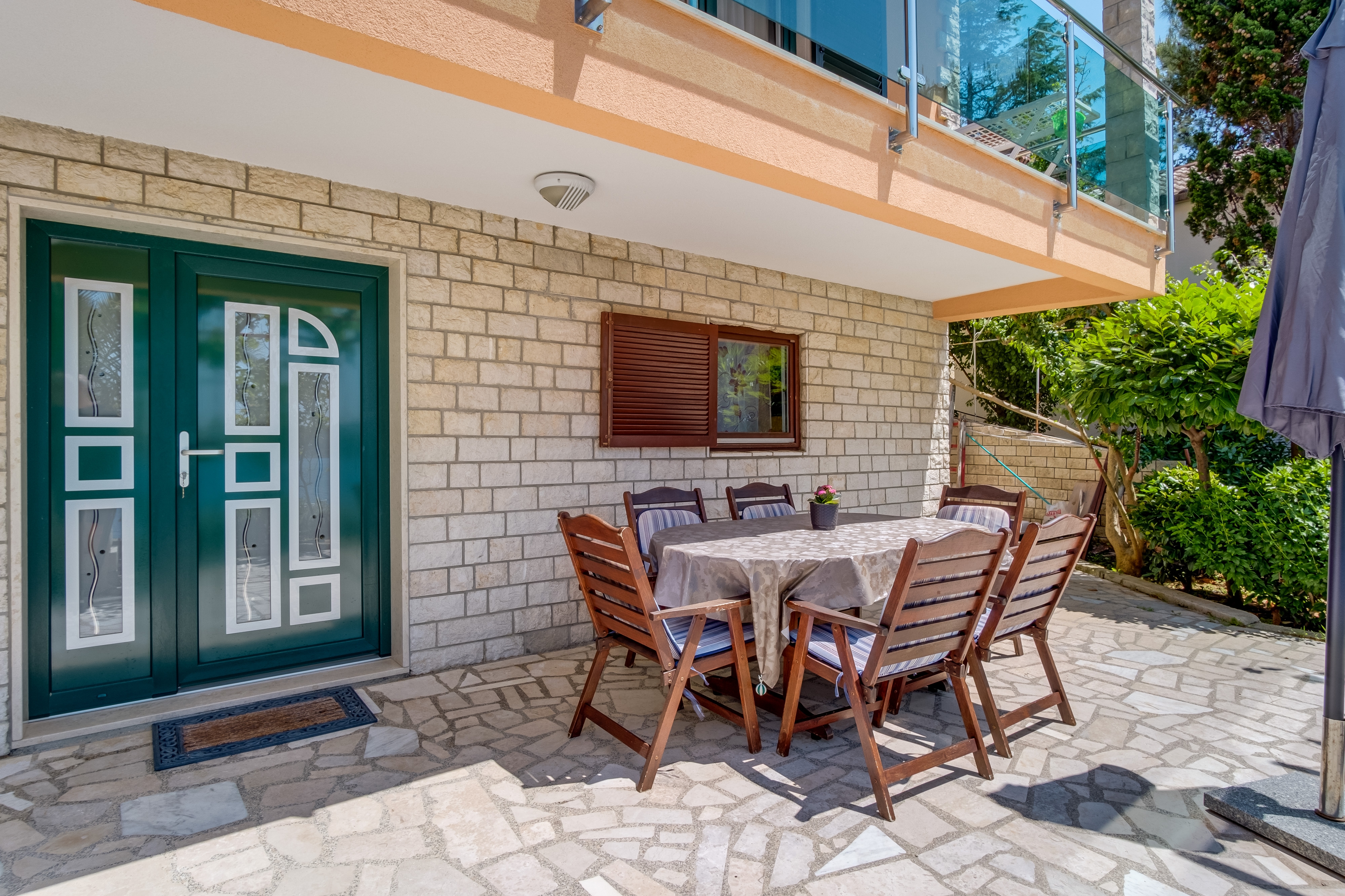 Two bedroom apartment near beach Mali Lošinj, Lošinj (A-5391-a) Two bedroom apartment near beach Mali Lošinj, Lošinj (A-5391-a)