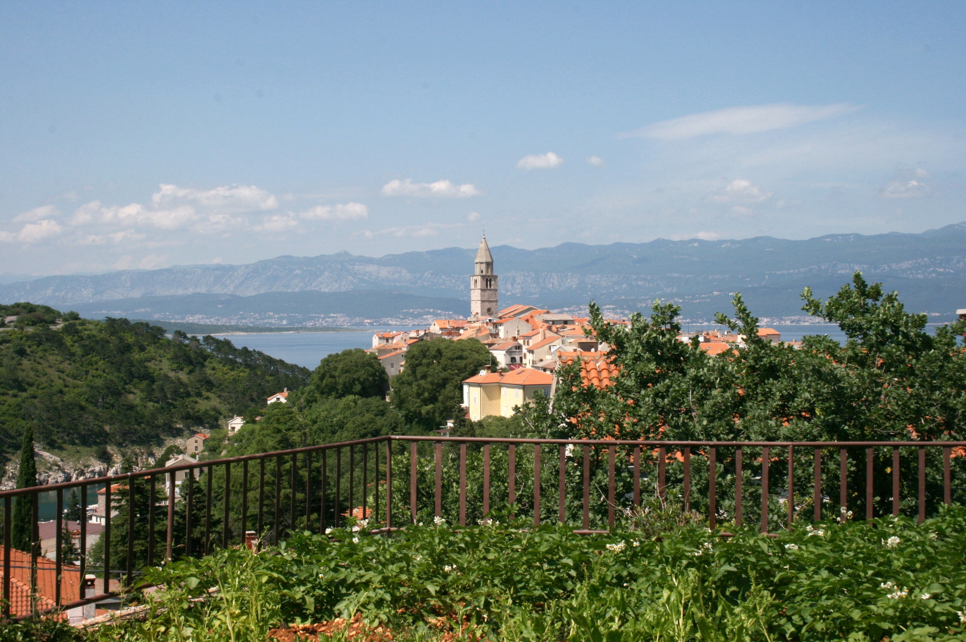Two bedroom apartment with terrace and sea view Vrbnik, Krk  A-a