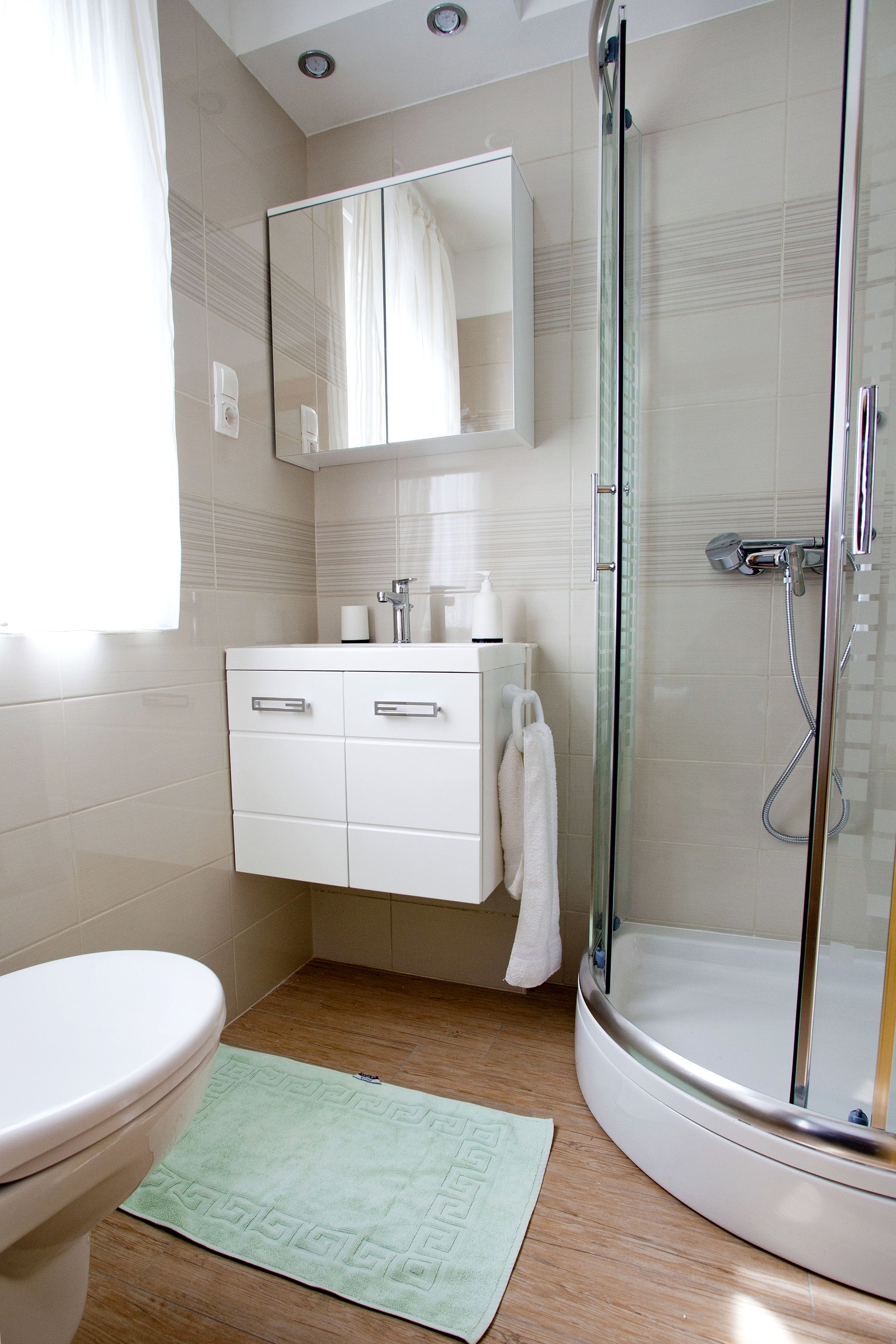 Two bedroom apartment with terrace and sea view Vrbnik, Krk  A-b